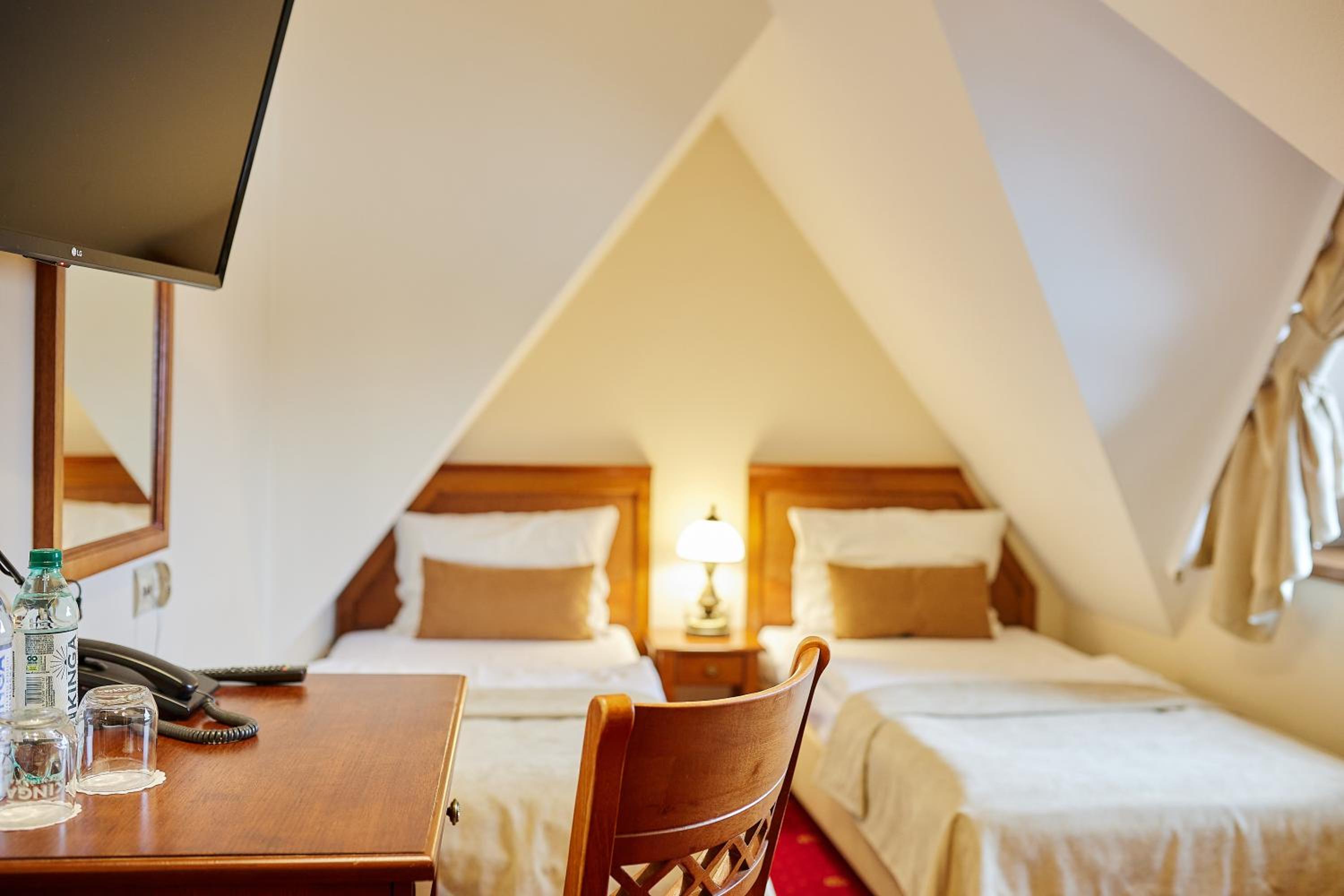 Economy Double Room - Photo 1