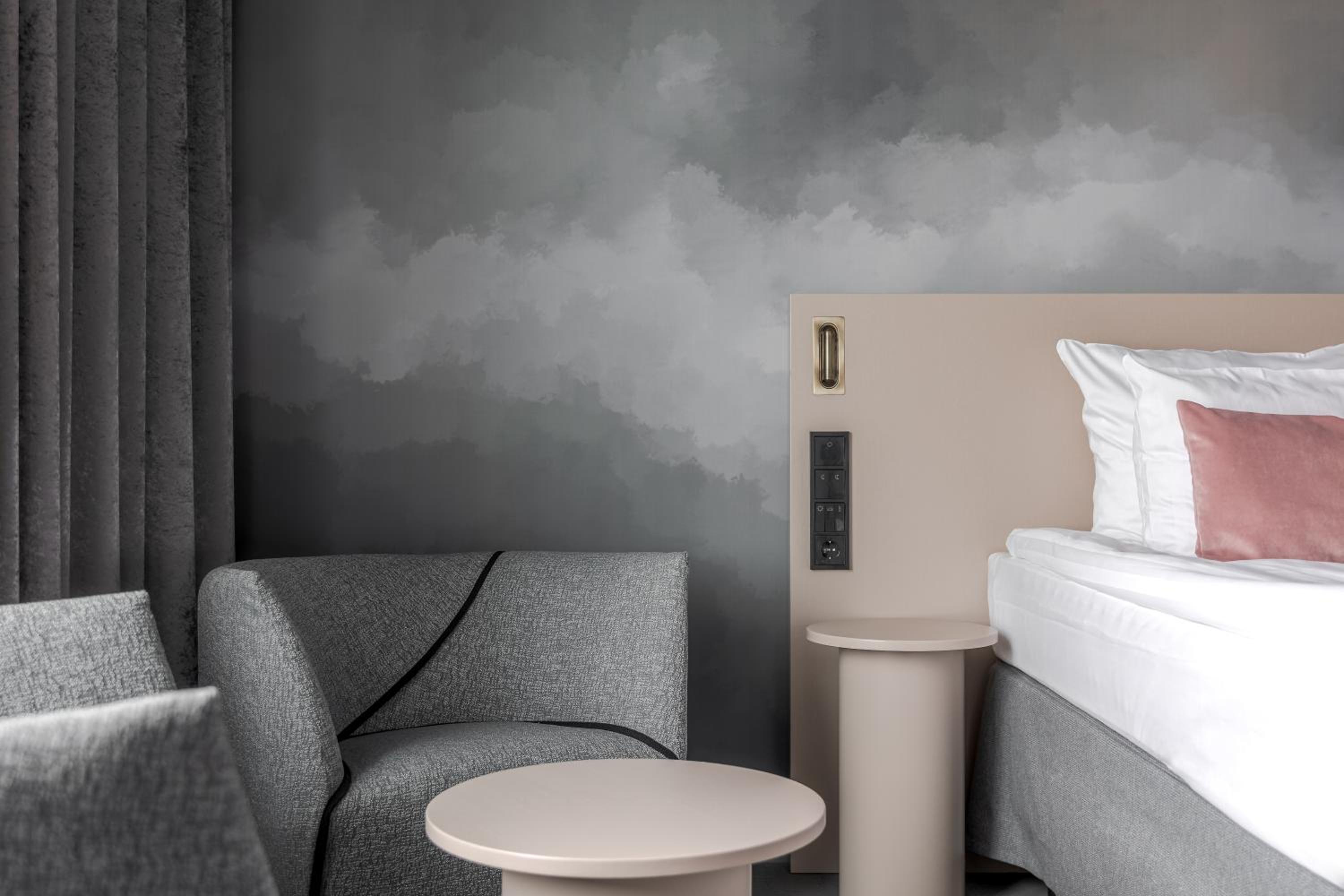 Superior King Room - Photo 2