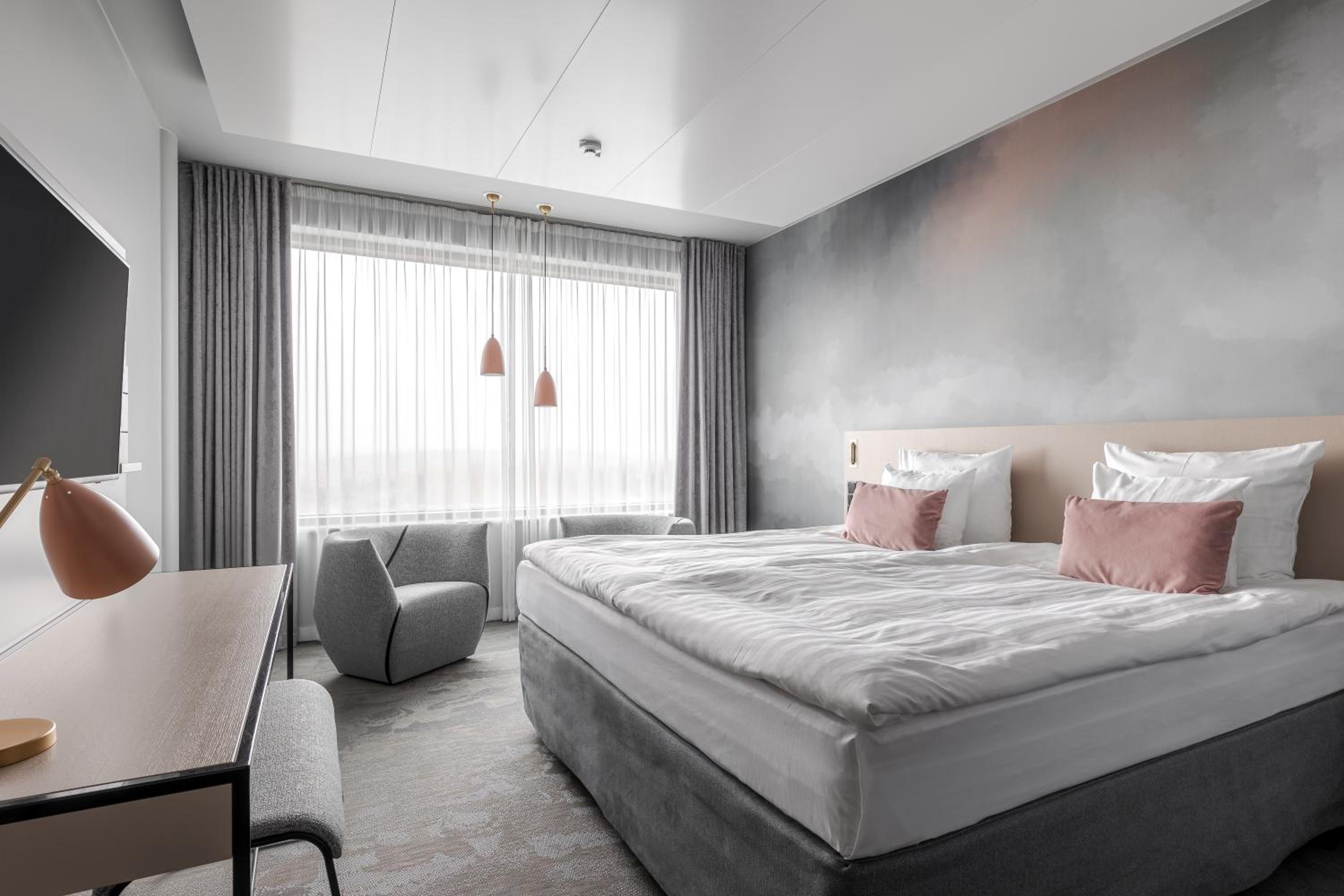 Superior King Room - Photo 1