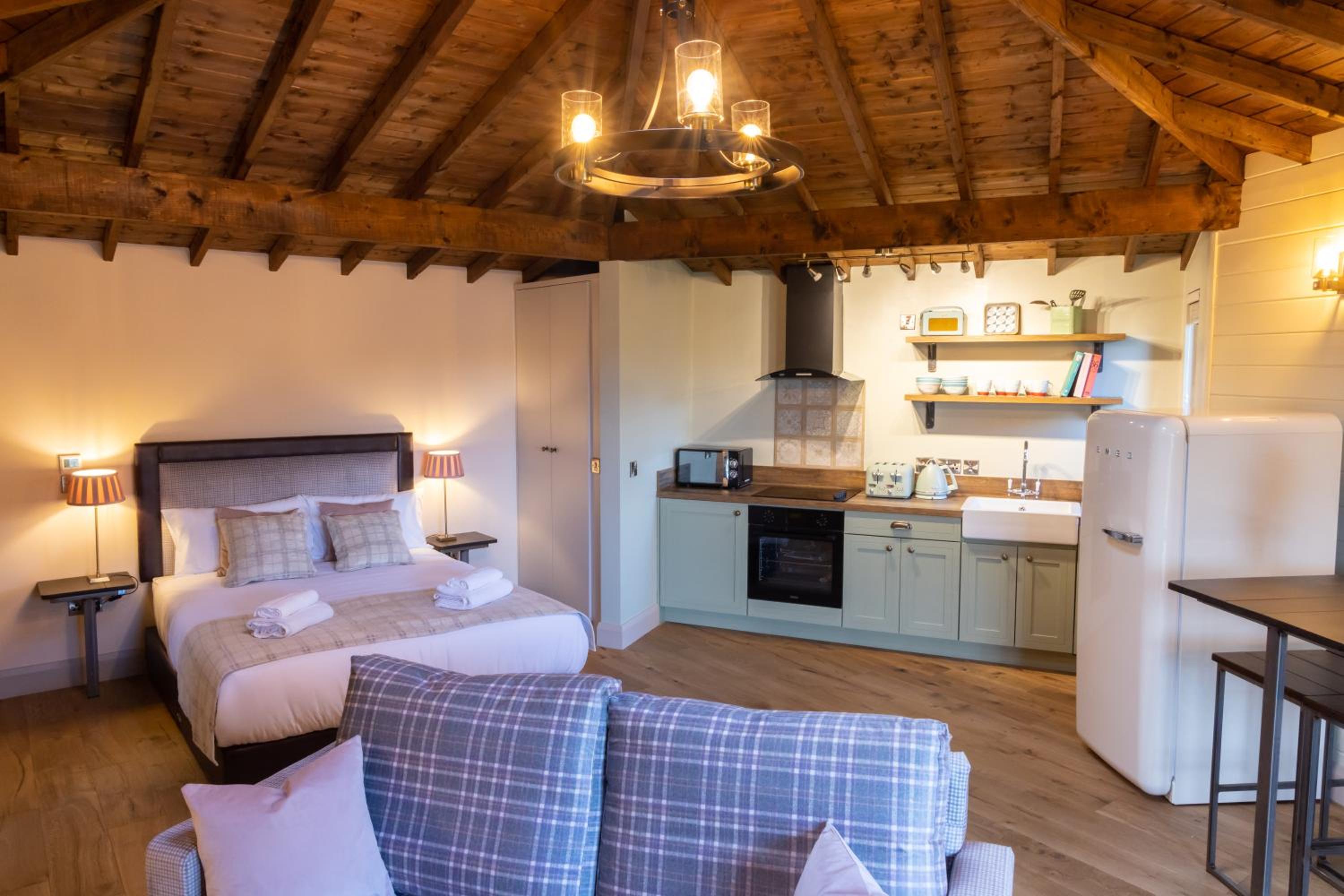 Studio Cabin with Bunk Room - Photo 1