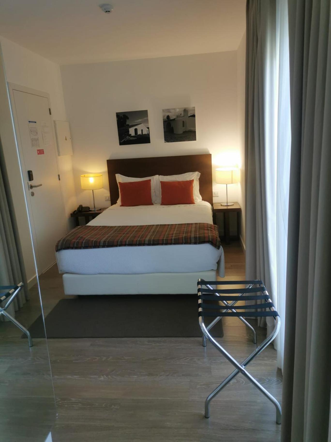 Small Double Room - Photo 1