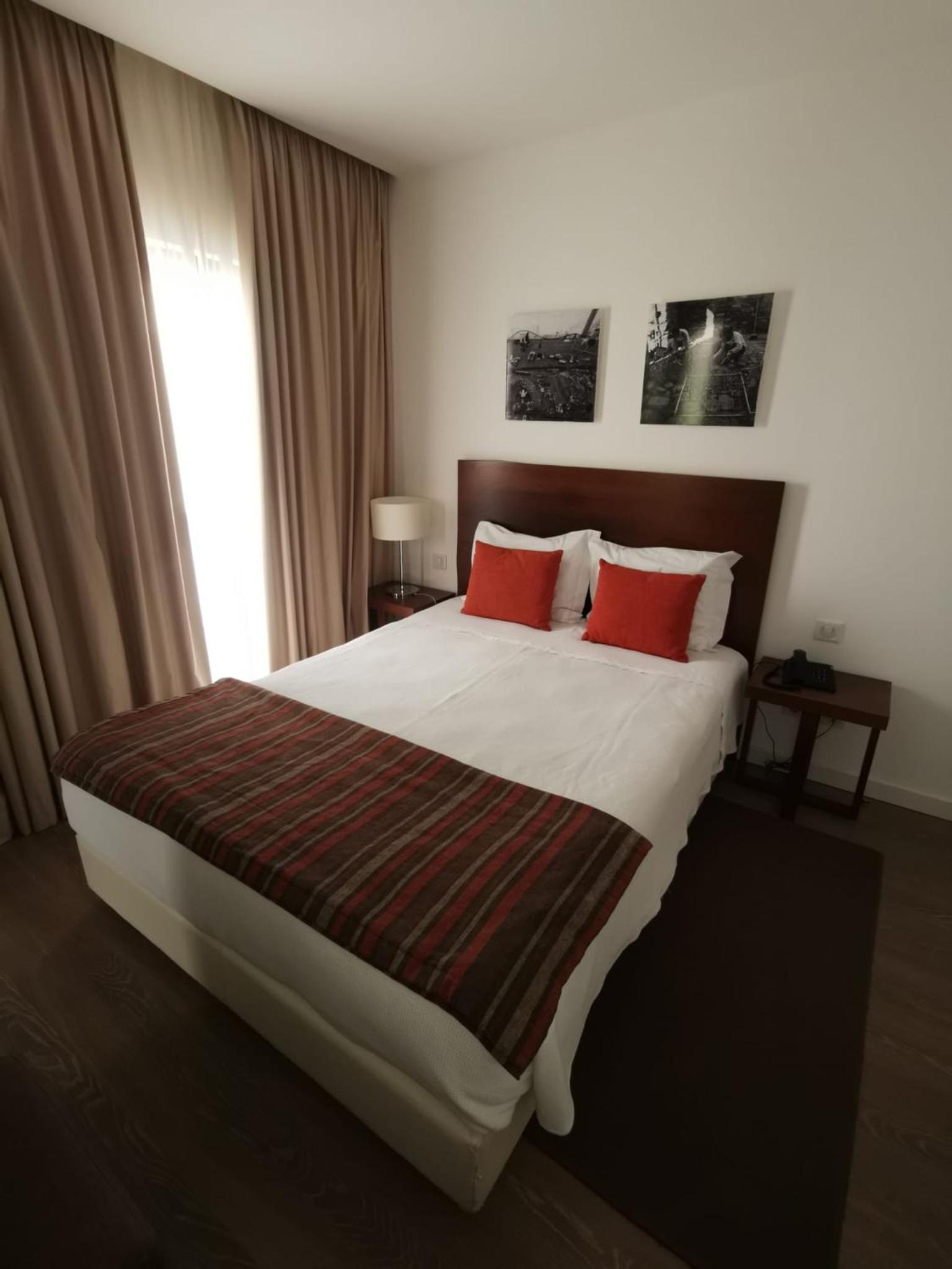 Small Double Room - Photo 3