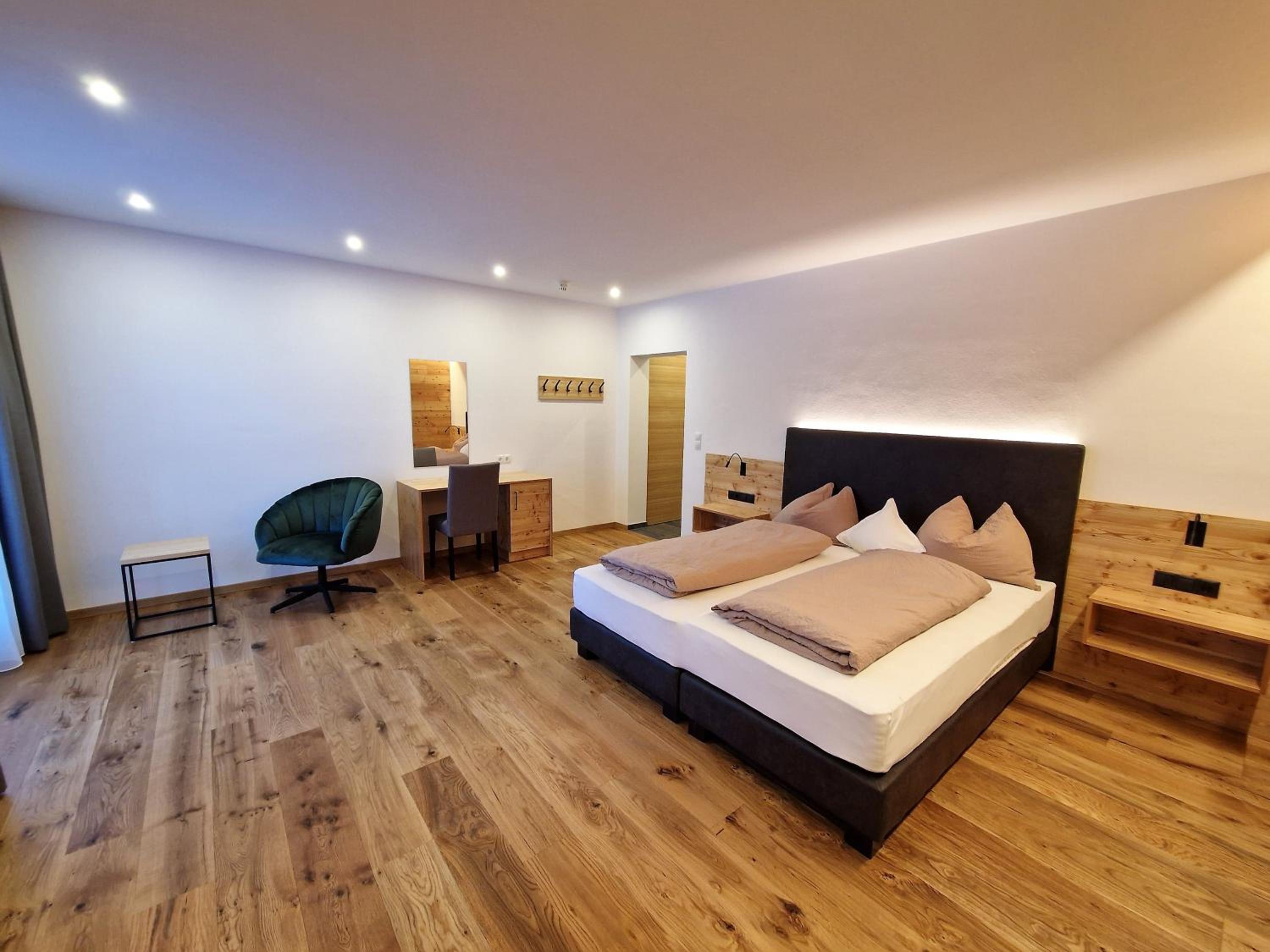 Double Room - Photo 4