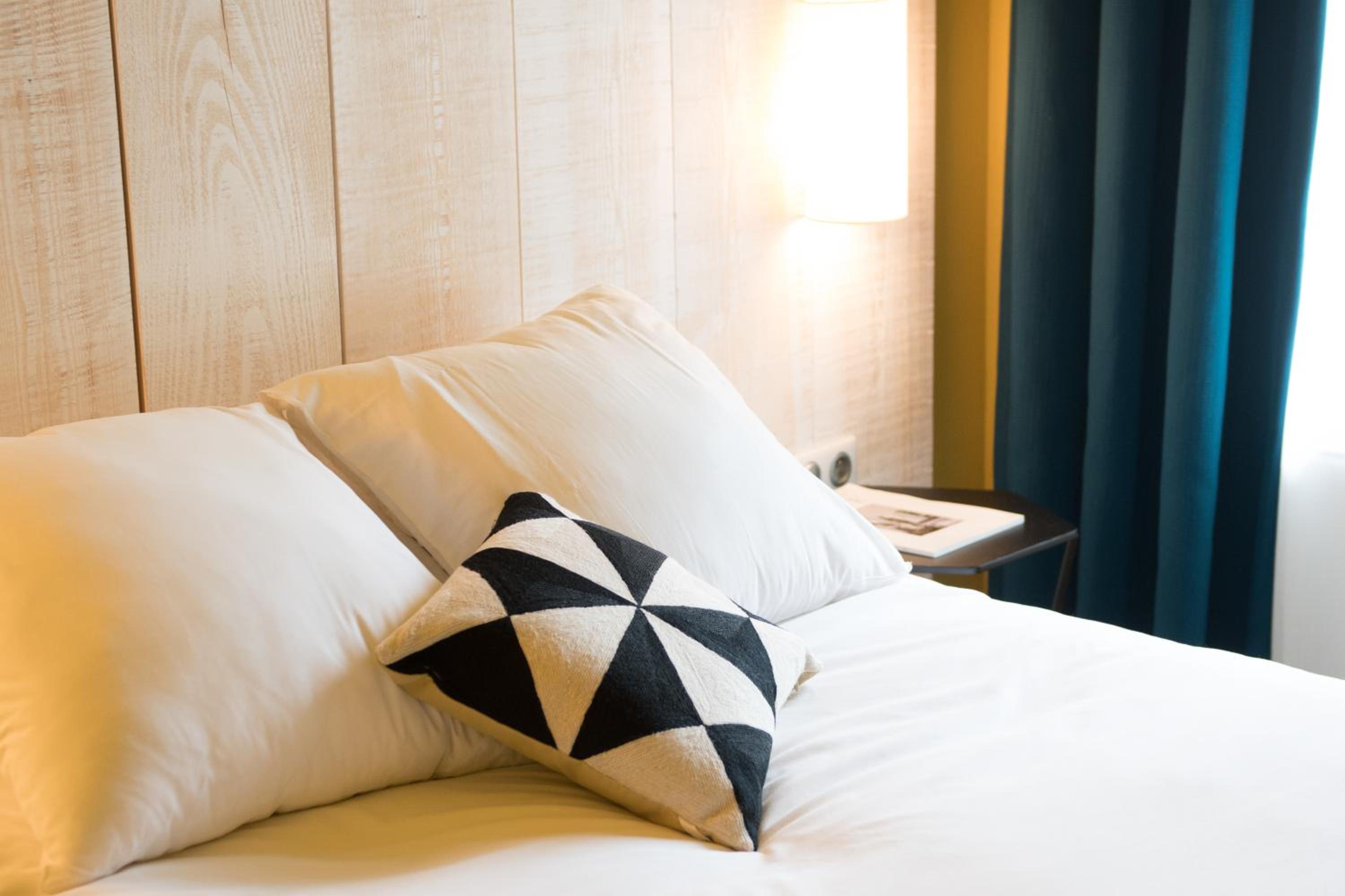 Queen-Size Superior Double Room - Photo 3