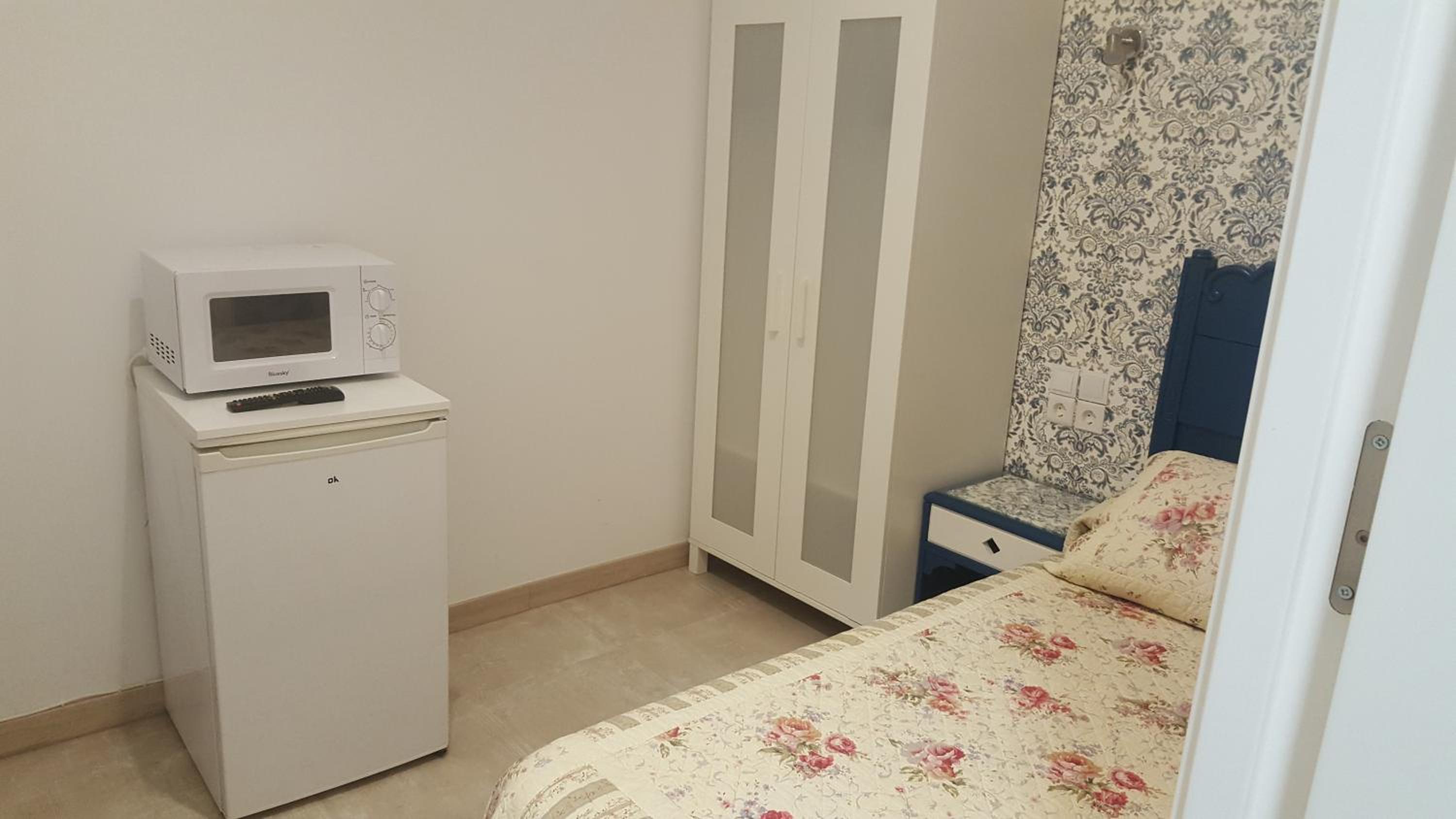 Habitación individual con baño privado