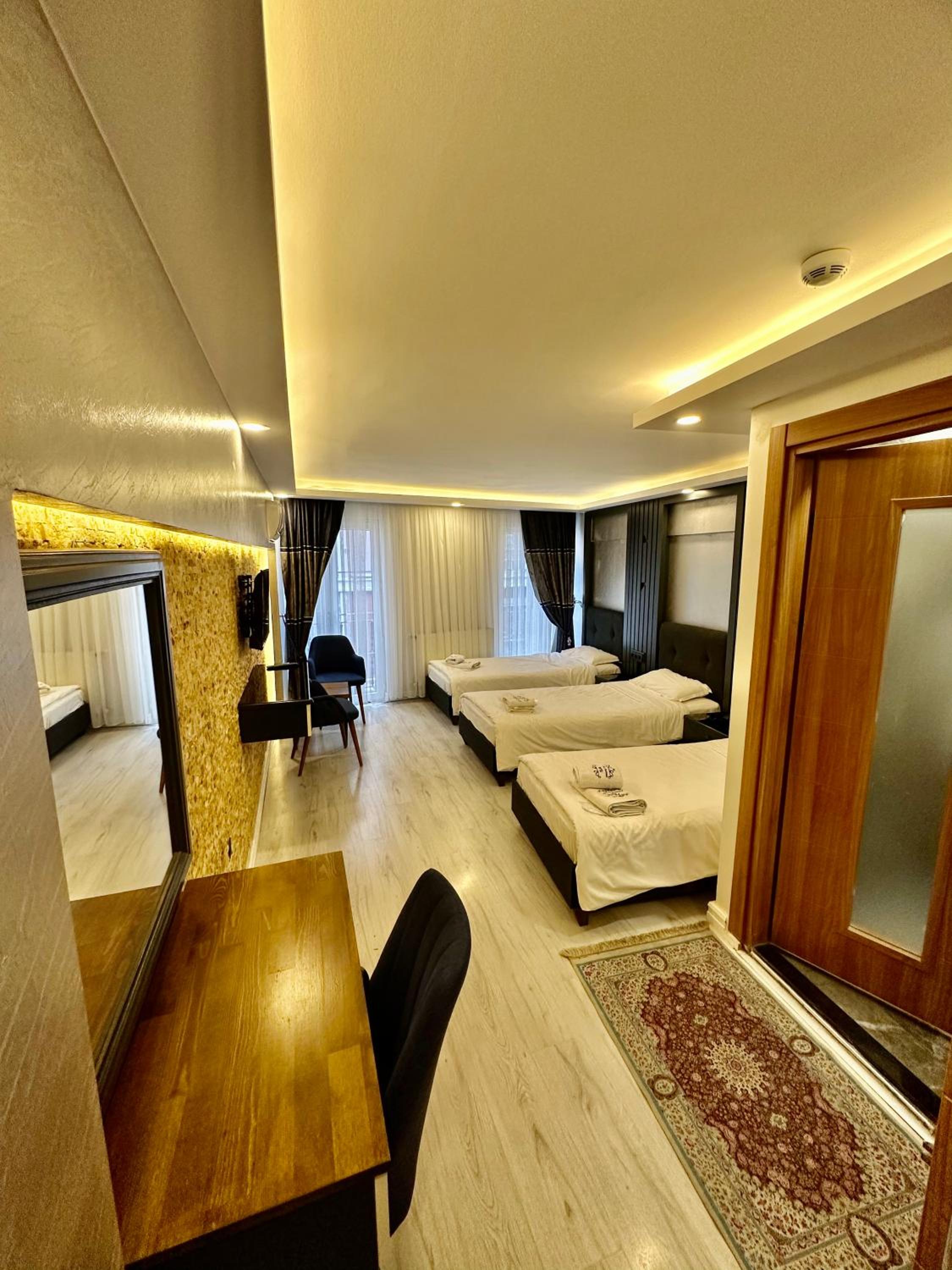 Triple Room