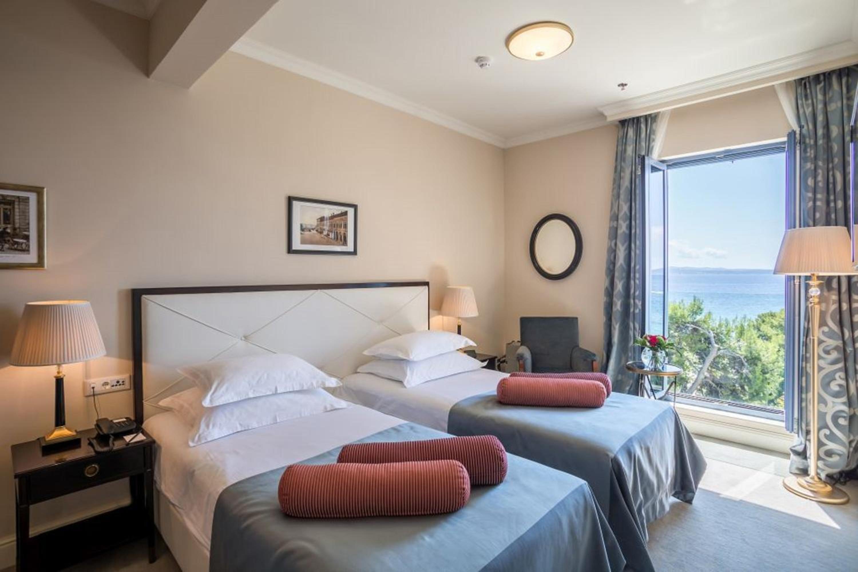 Superior Double Room Sea Side - Photo 4
