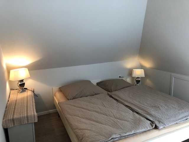 Apartment with Lake View photo 2