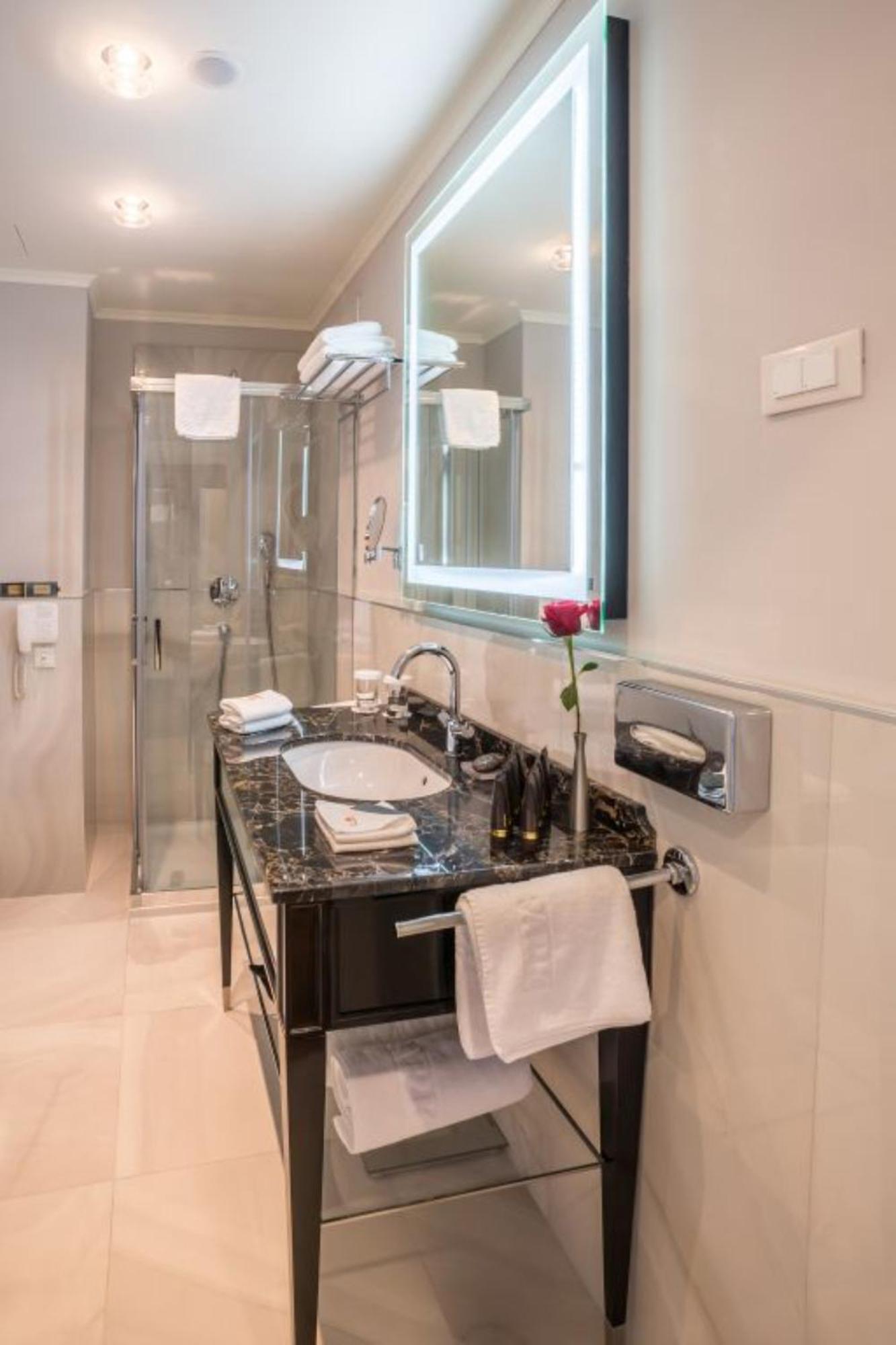 Presidential Suite photo 3
