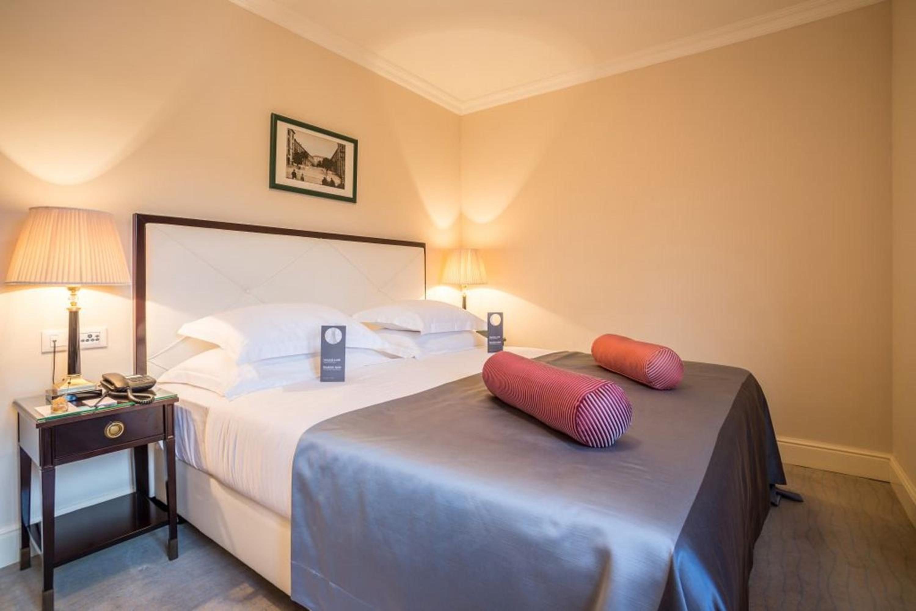 Standard Double Room - Photo 4