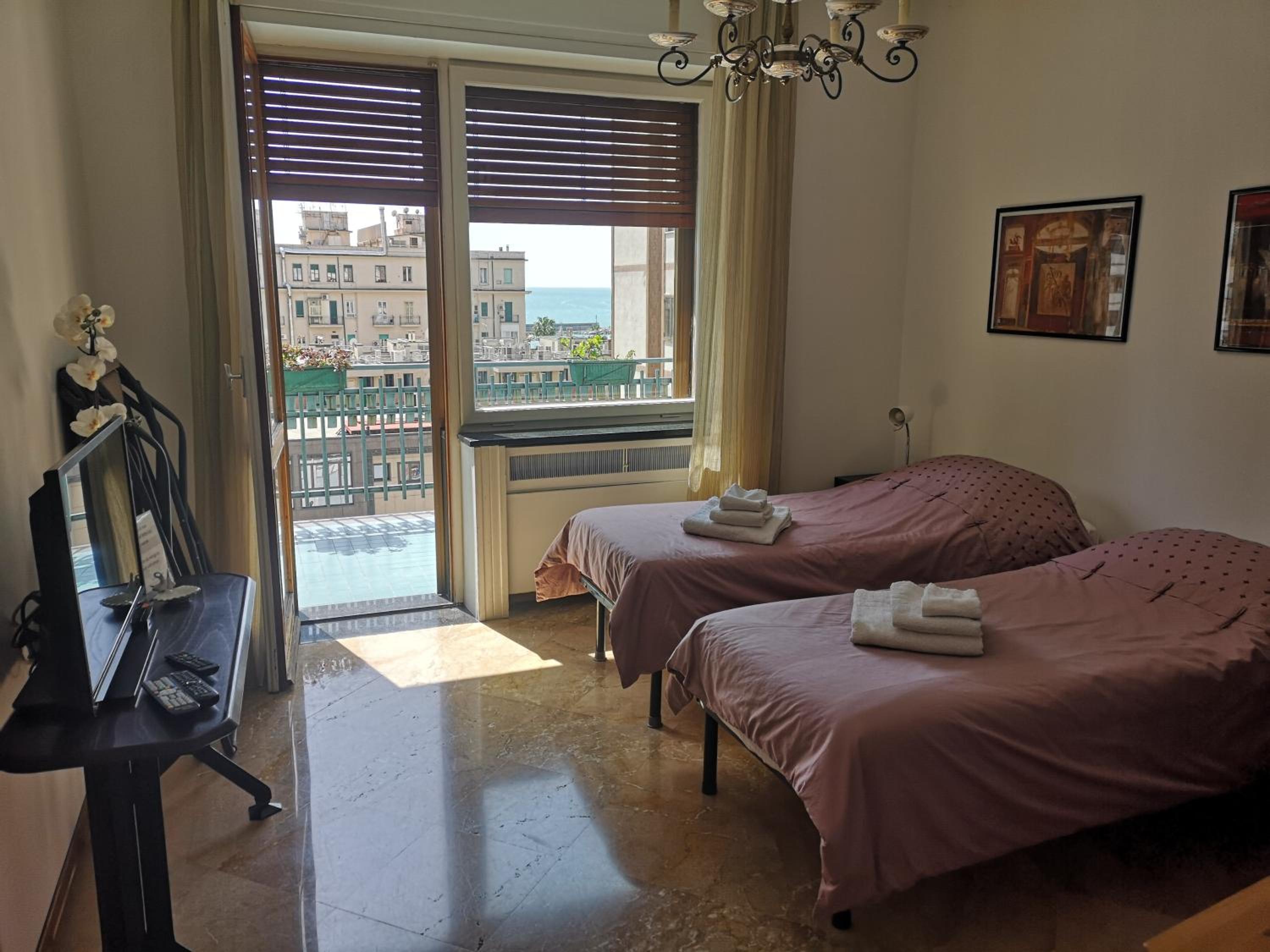 Apartment - Fifth Floor - Photo 2