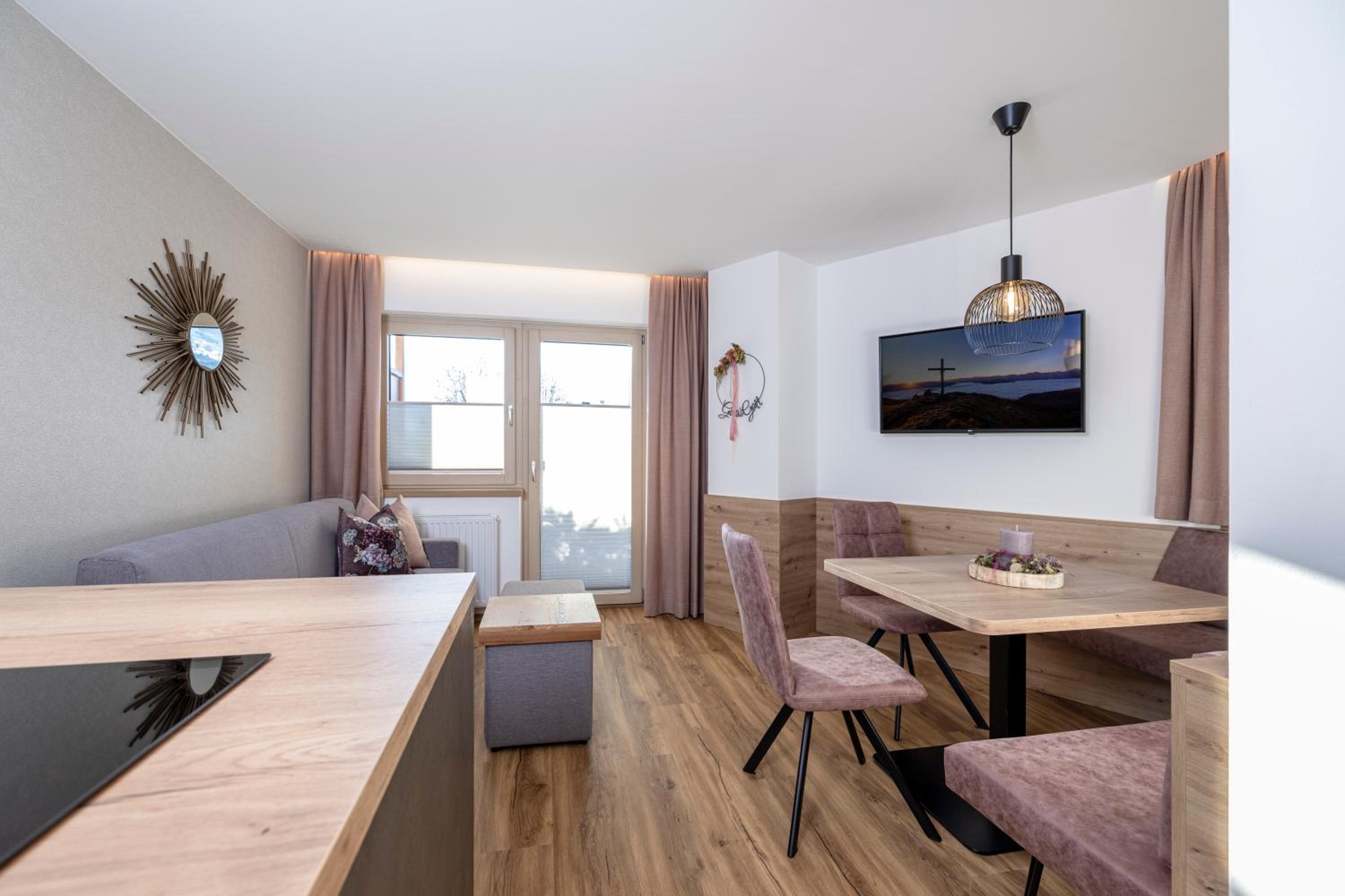 Apartment (2 Adults) photo 2