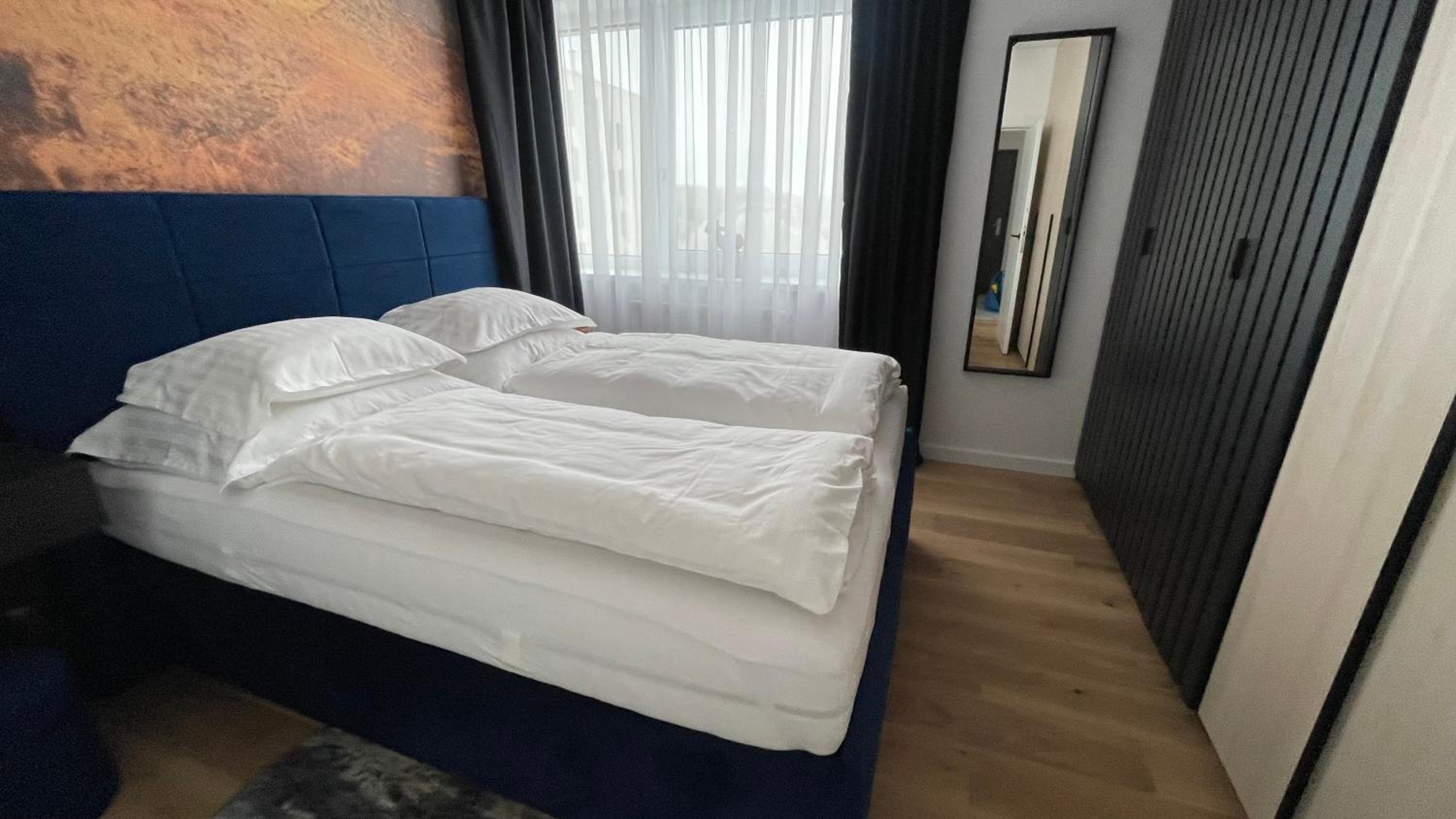 One-Bedroom Apartment - Photo 33