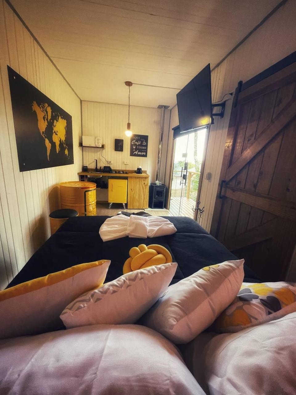One-Bedroom Chalet - Photo 13