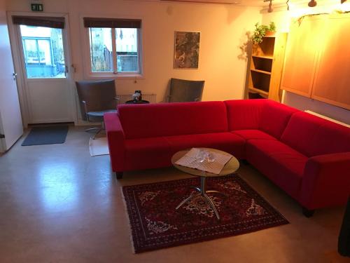 Three-Bedroom House photo 1