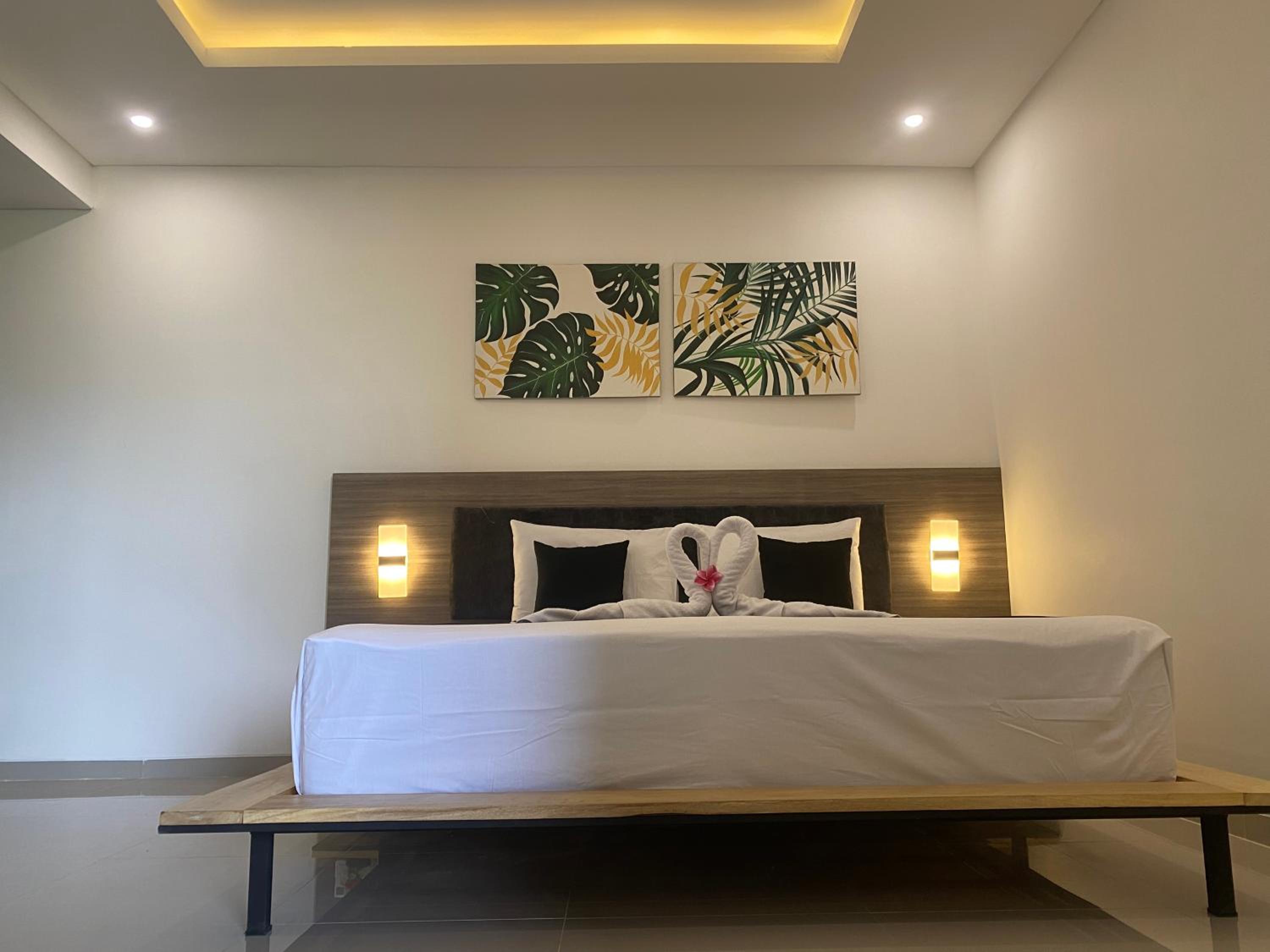 Three-Bedroom Villa photo 1