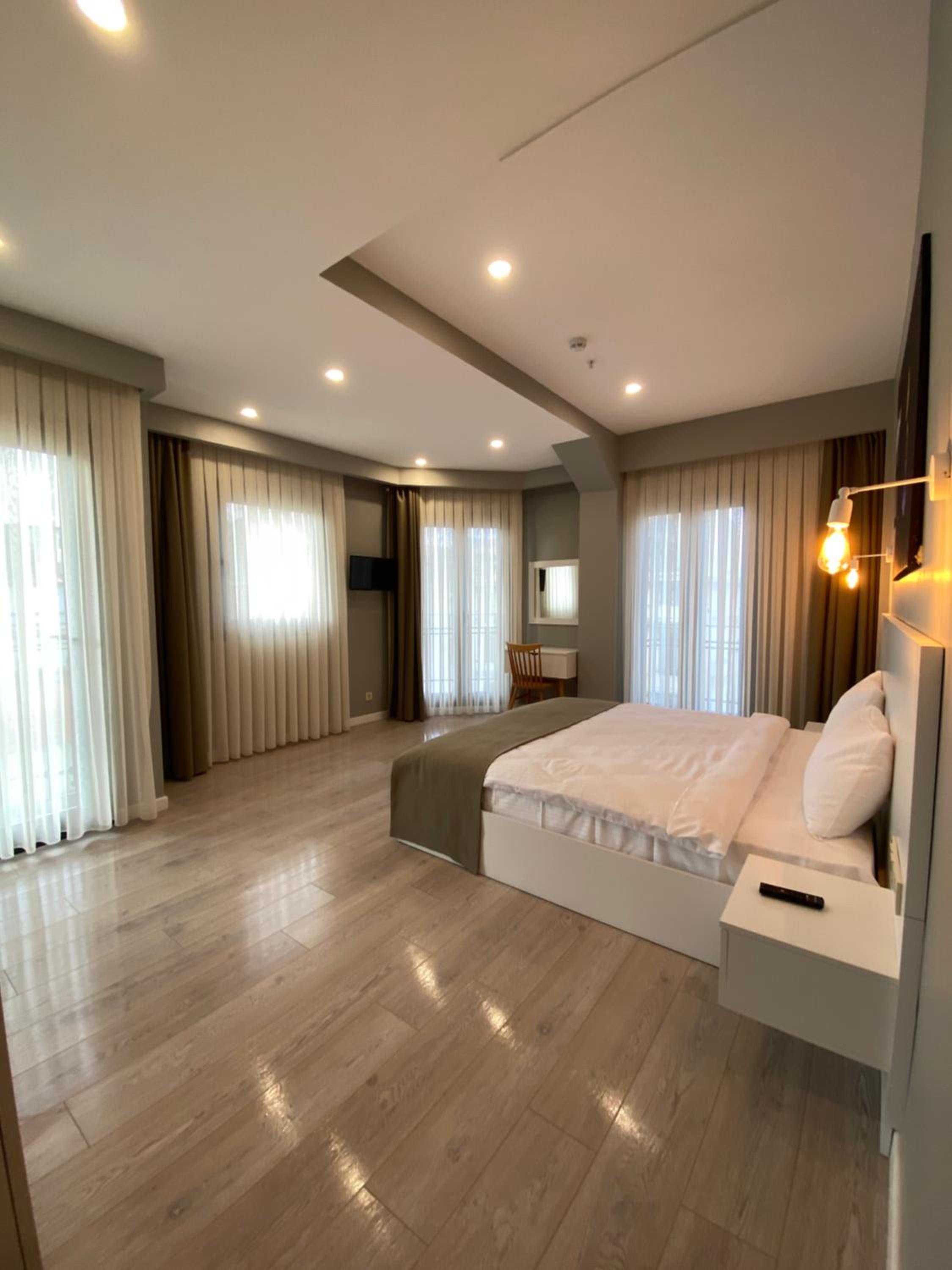 Deluxe Double Room photo 2