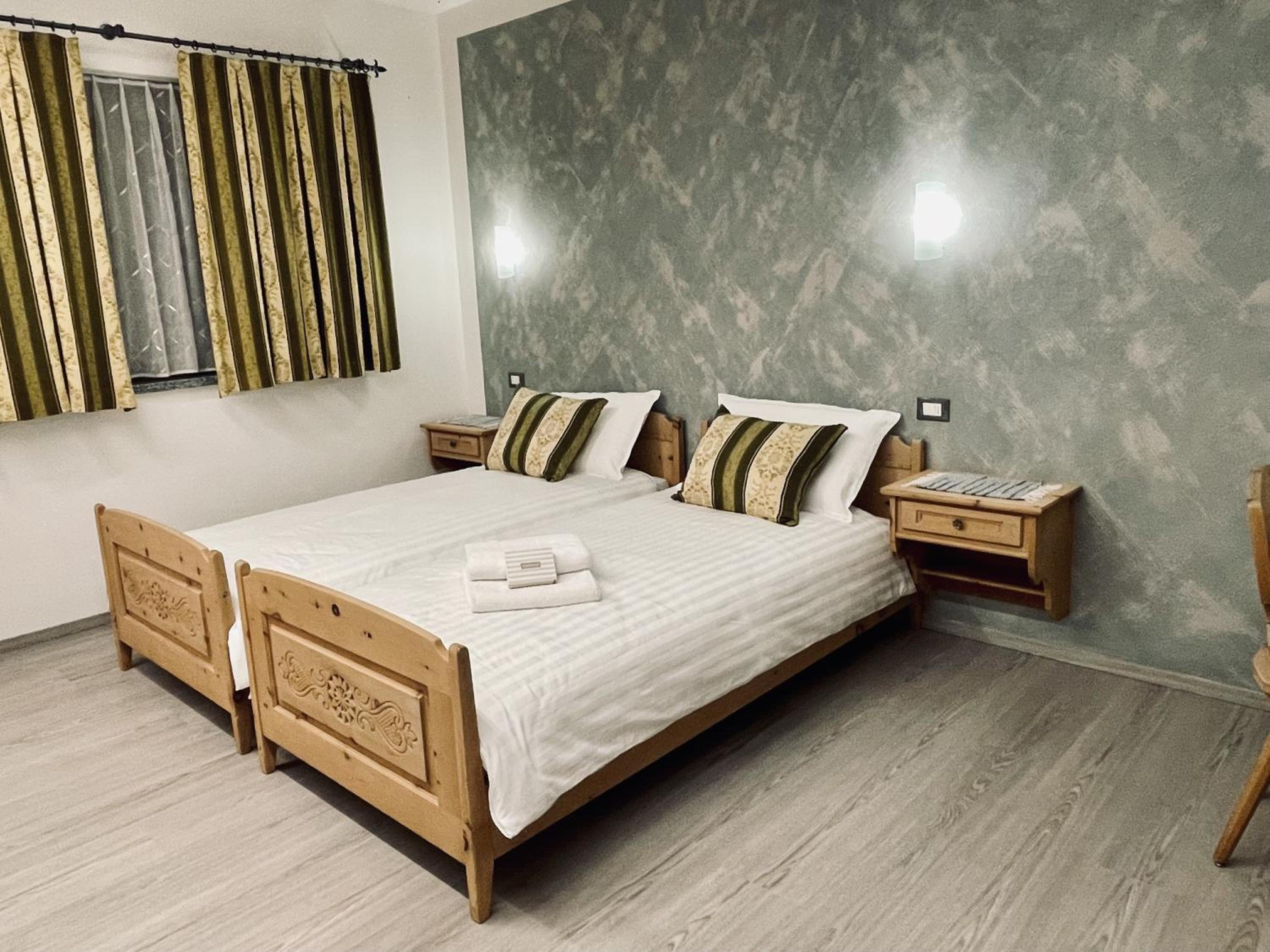 Triple Room - Disability Access photo 3