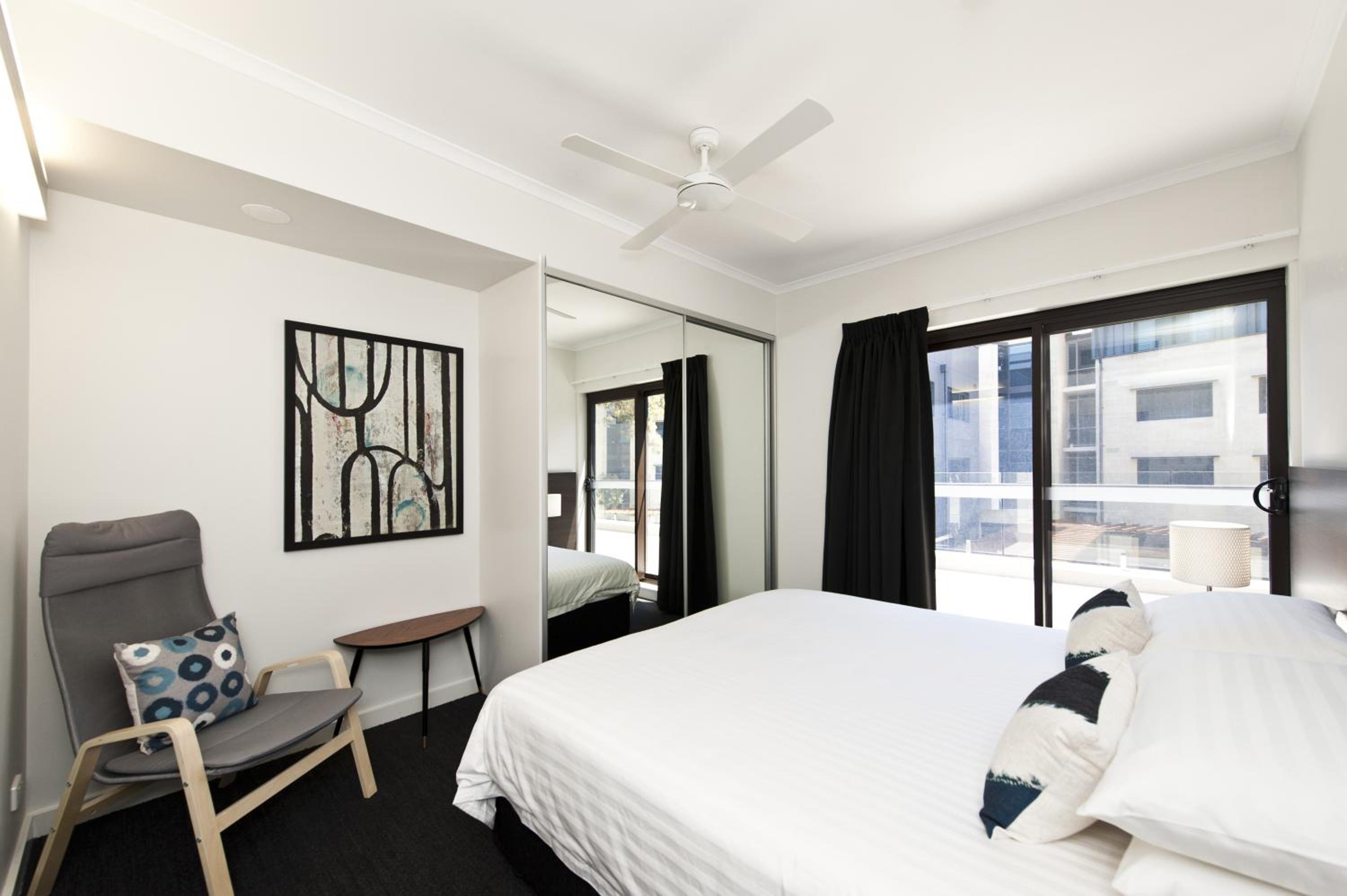 Premium One-Bedroom Apartment photo 1