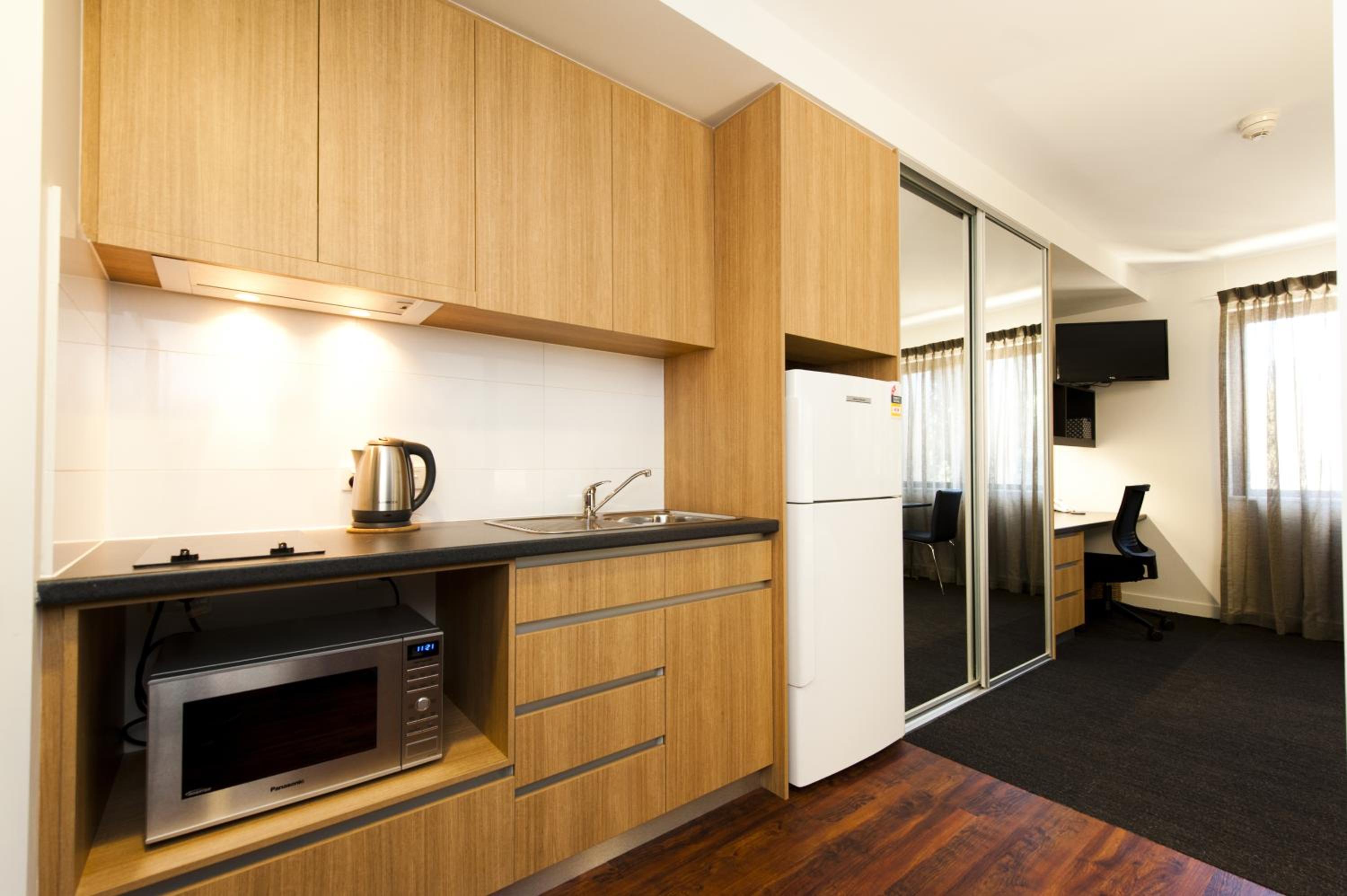 Studio Apartment photo 3