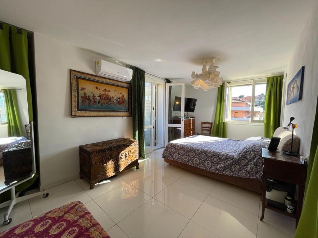 King Room with Balcony photo 2