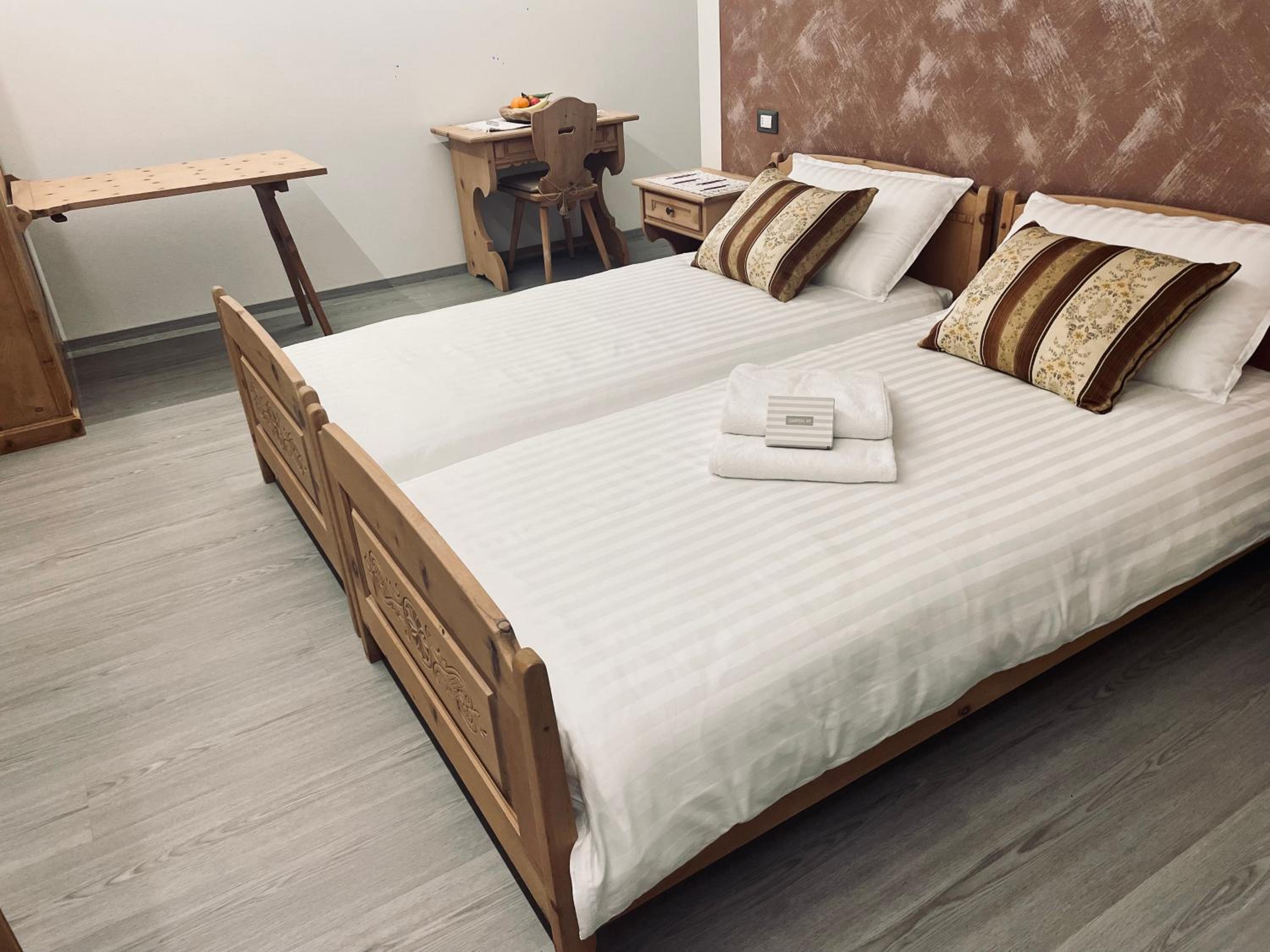 Triple Room with Private Bathroom photo 1