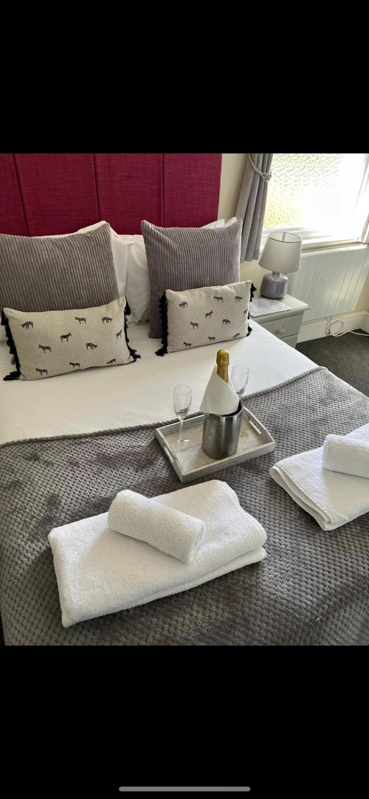 Double Room with Private Bathroom photo 3