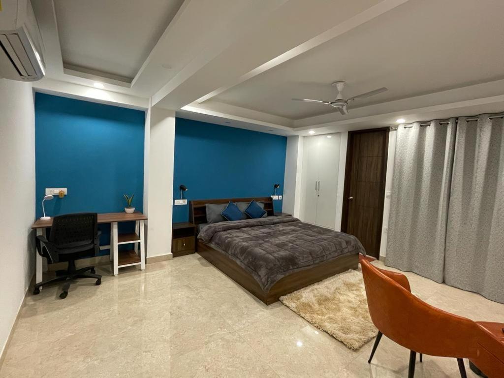 One-Bedroom Apartment photo 3