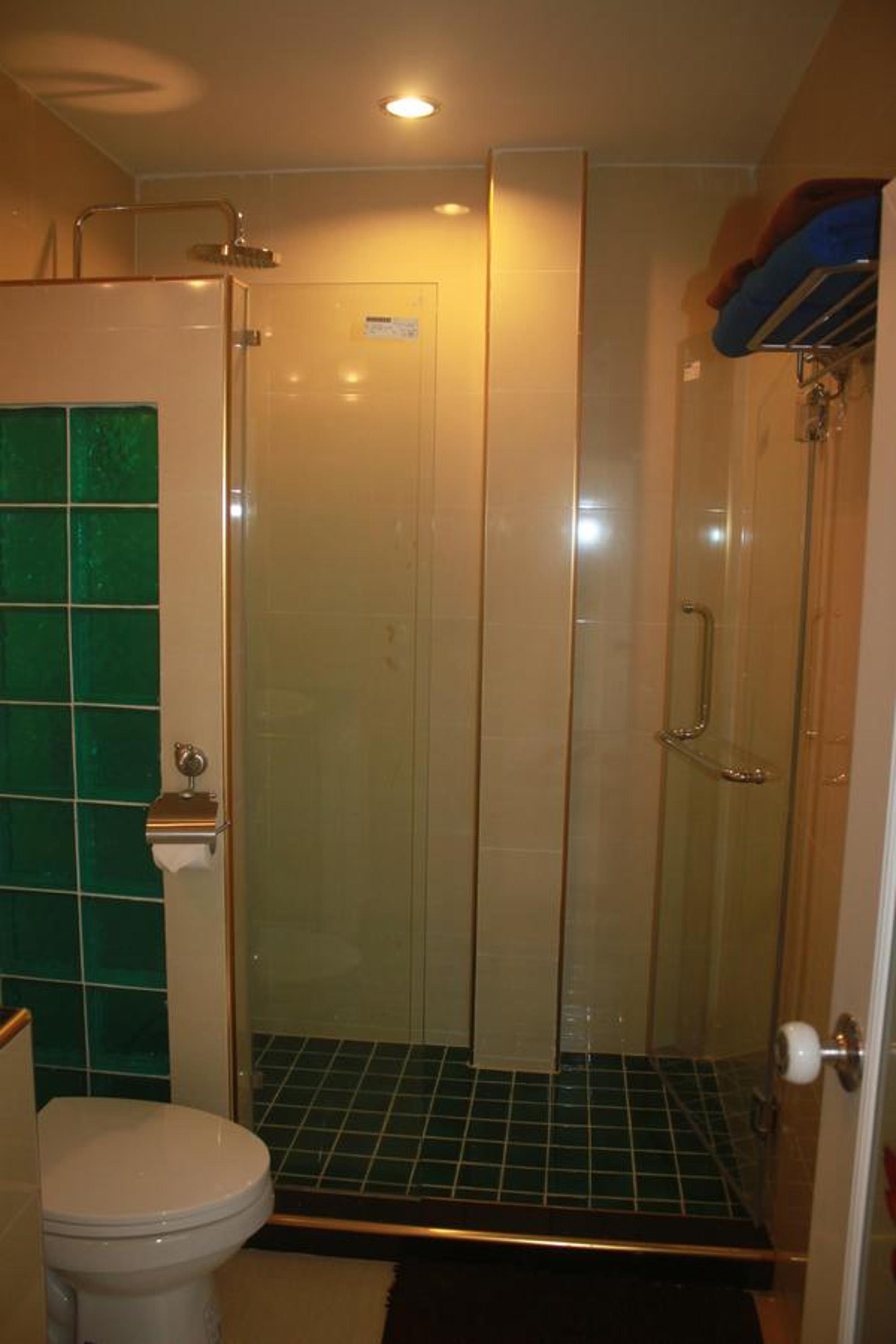 Budget Double Room - Photo 6