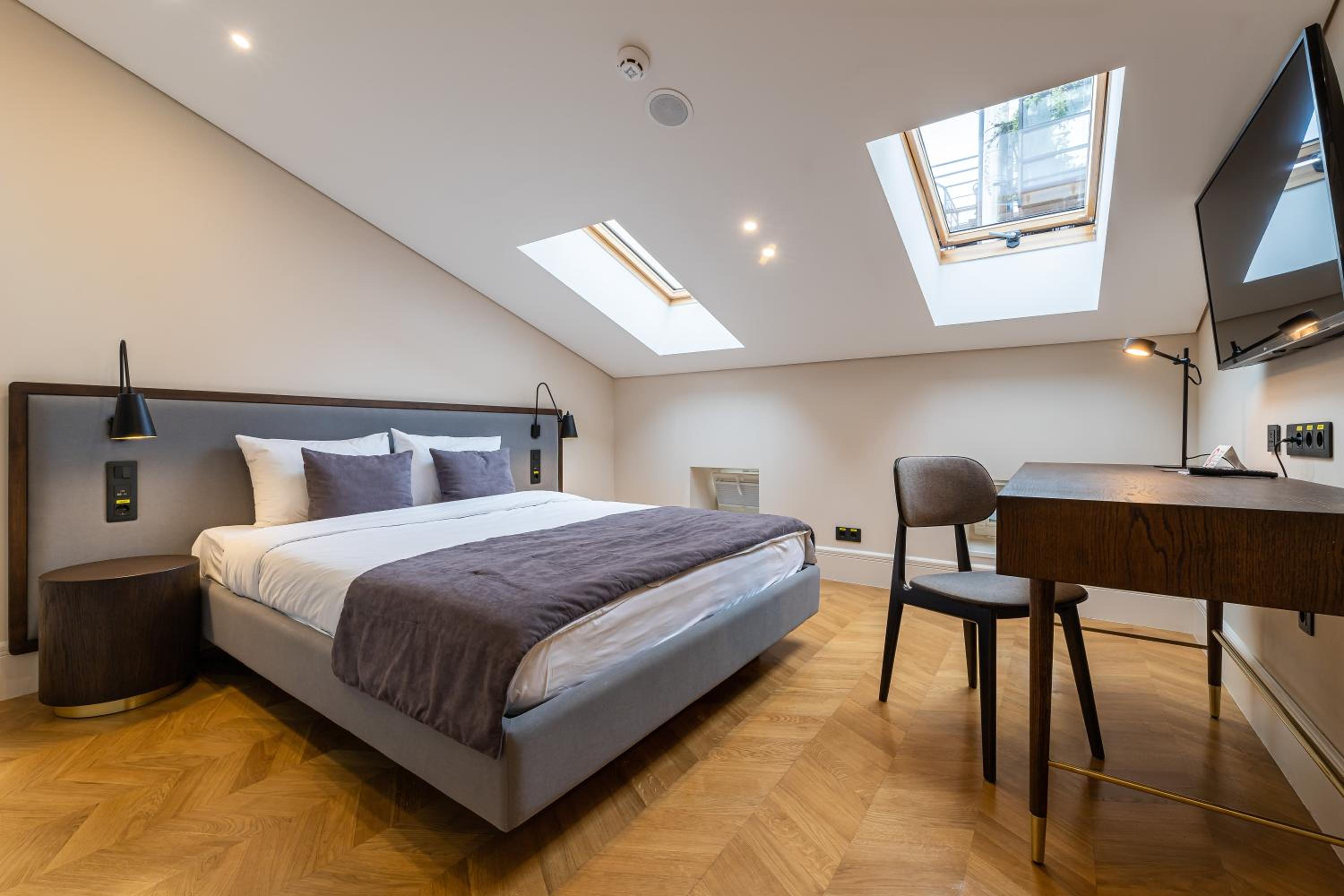 Small Double Room photo 1