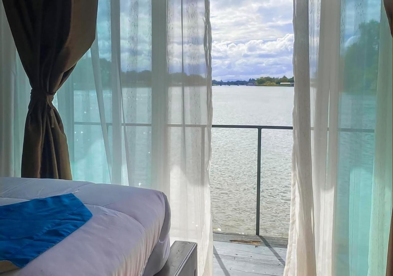 Superior Double Room with River View - Photo 8
