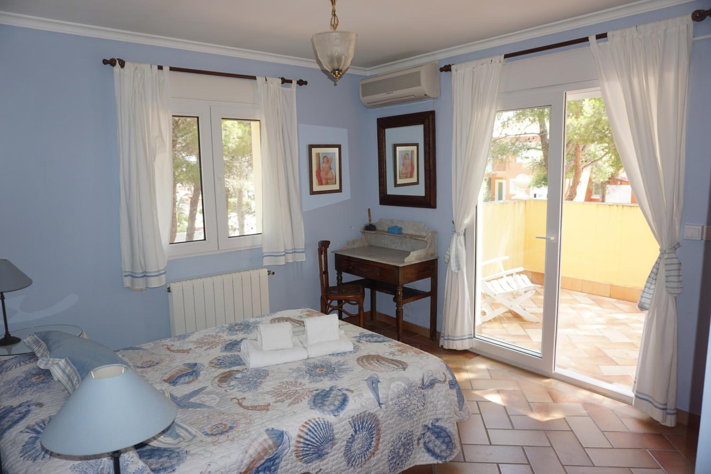 Casa de cuatro habitaciones