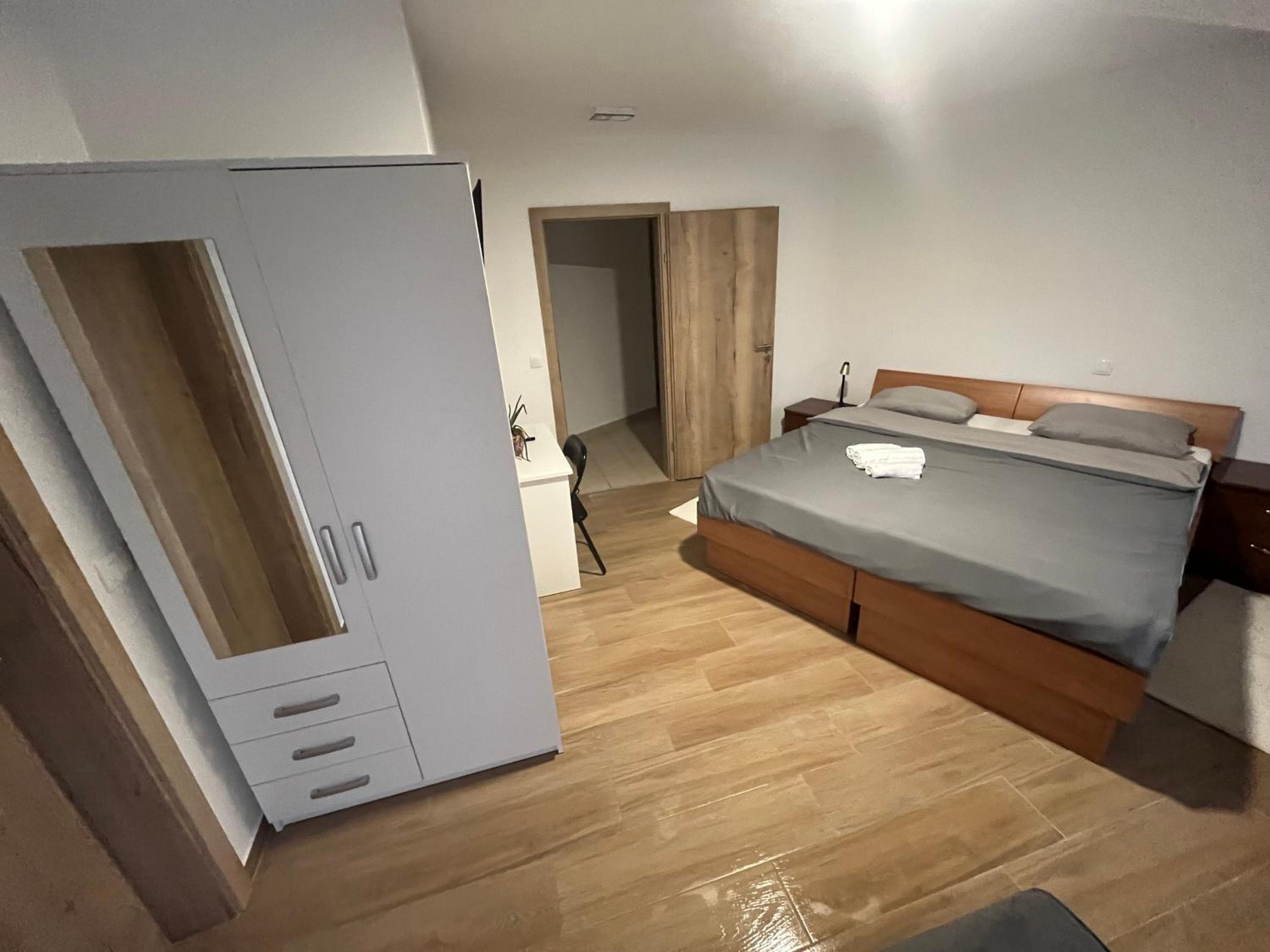 Deluxe Triple Room - Photo 5