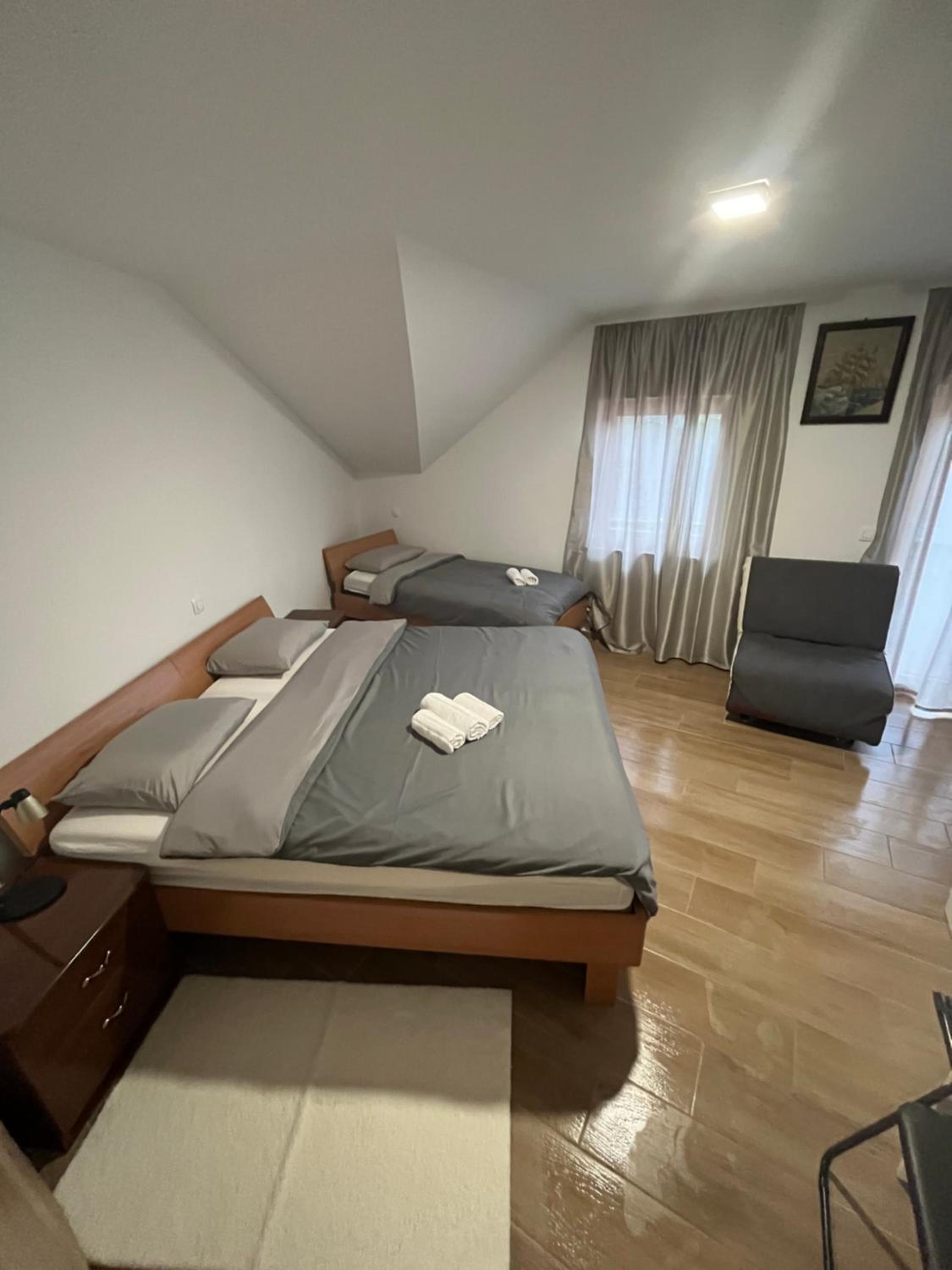 Deluxe Triple Room - Photo 6