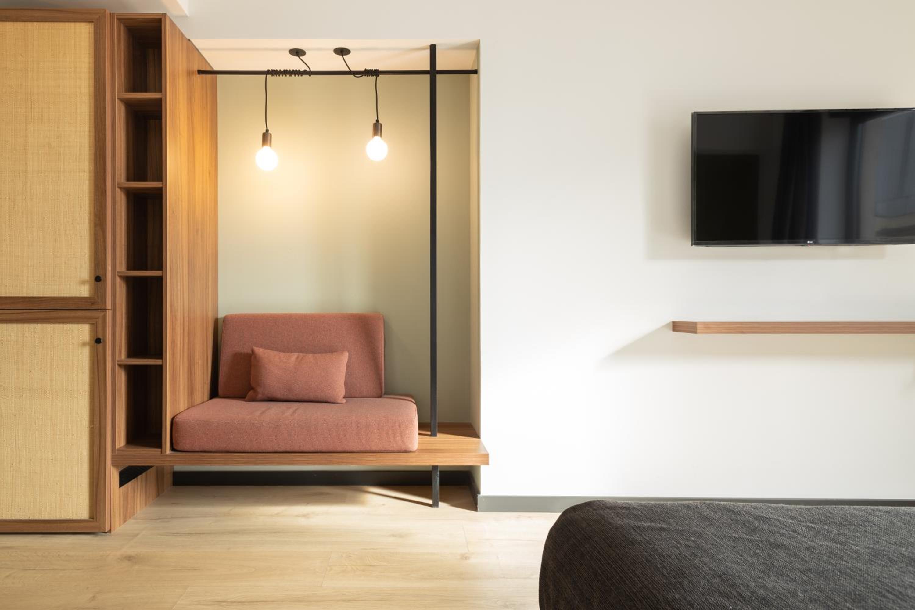 Double Room - Photo 7