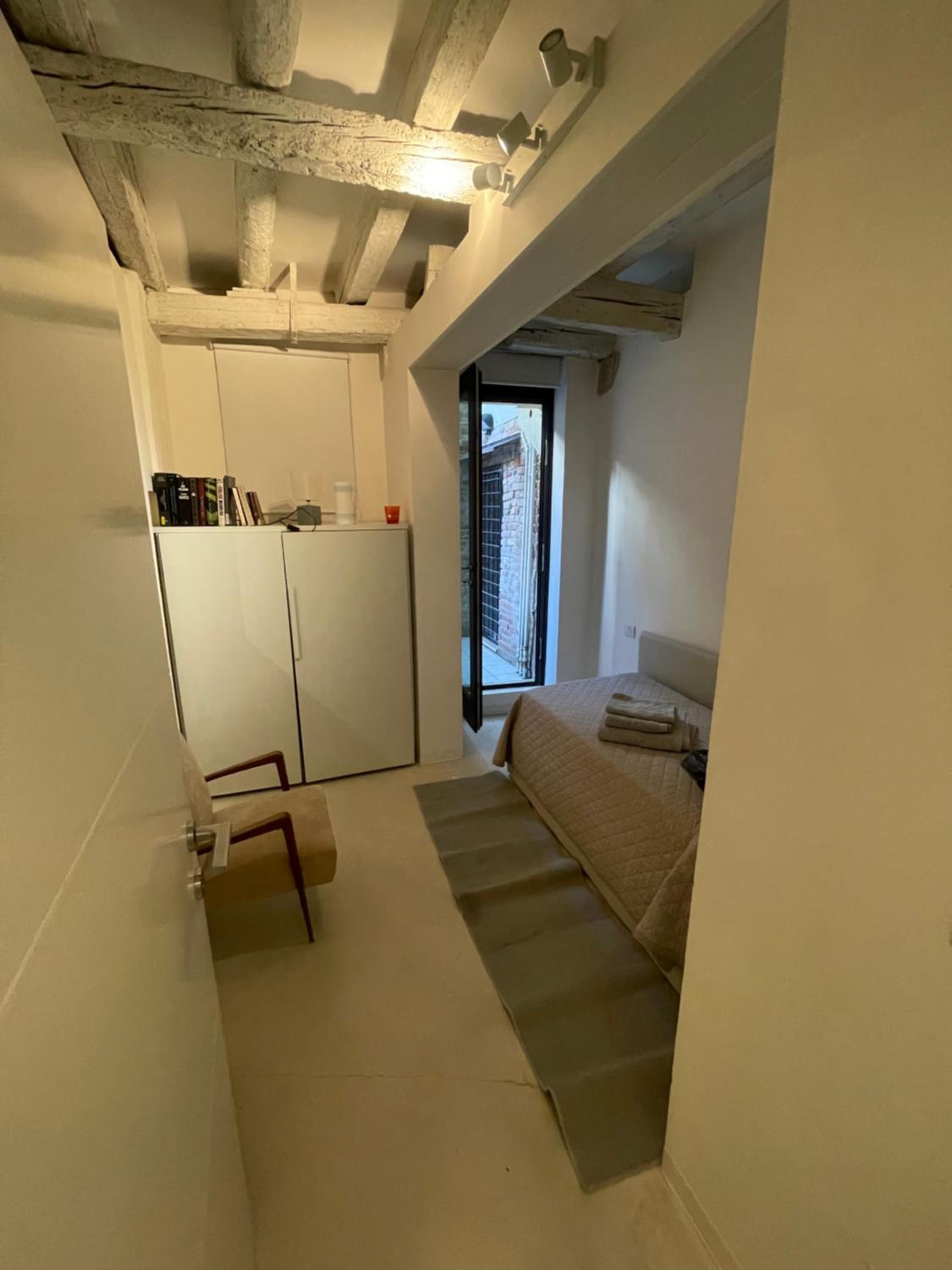 Apartment - Ground Floor photo 2