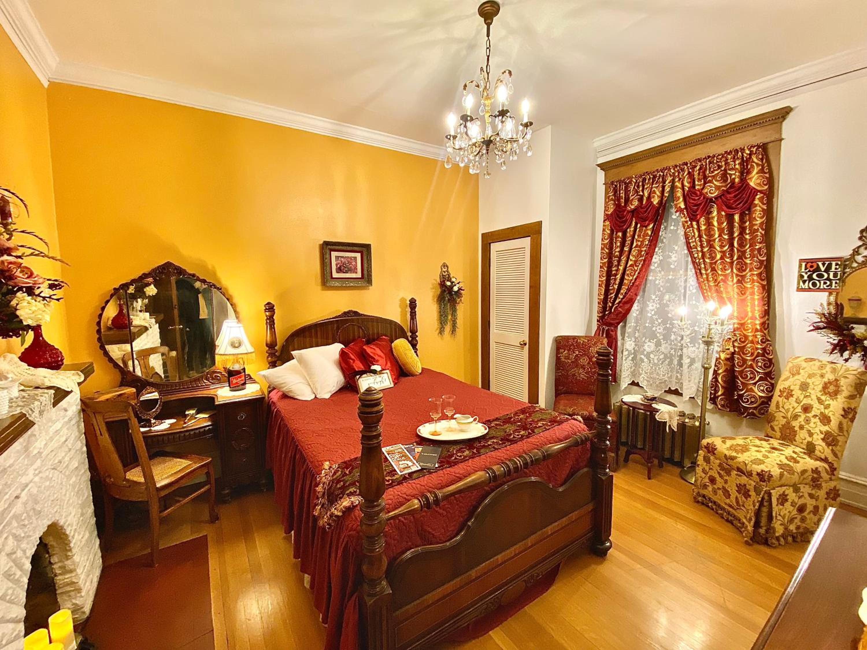 Two-Bedroom Suite - Photo 1