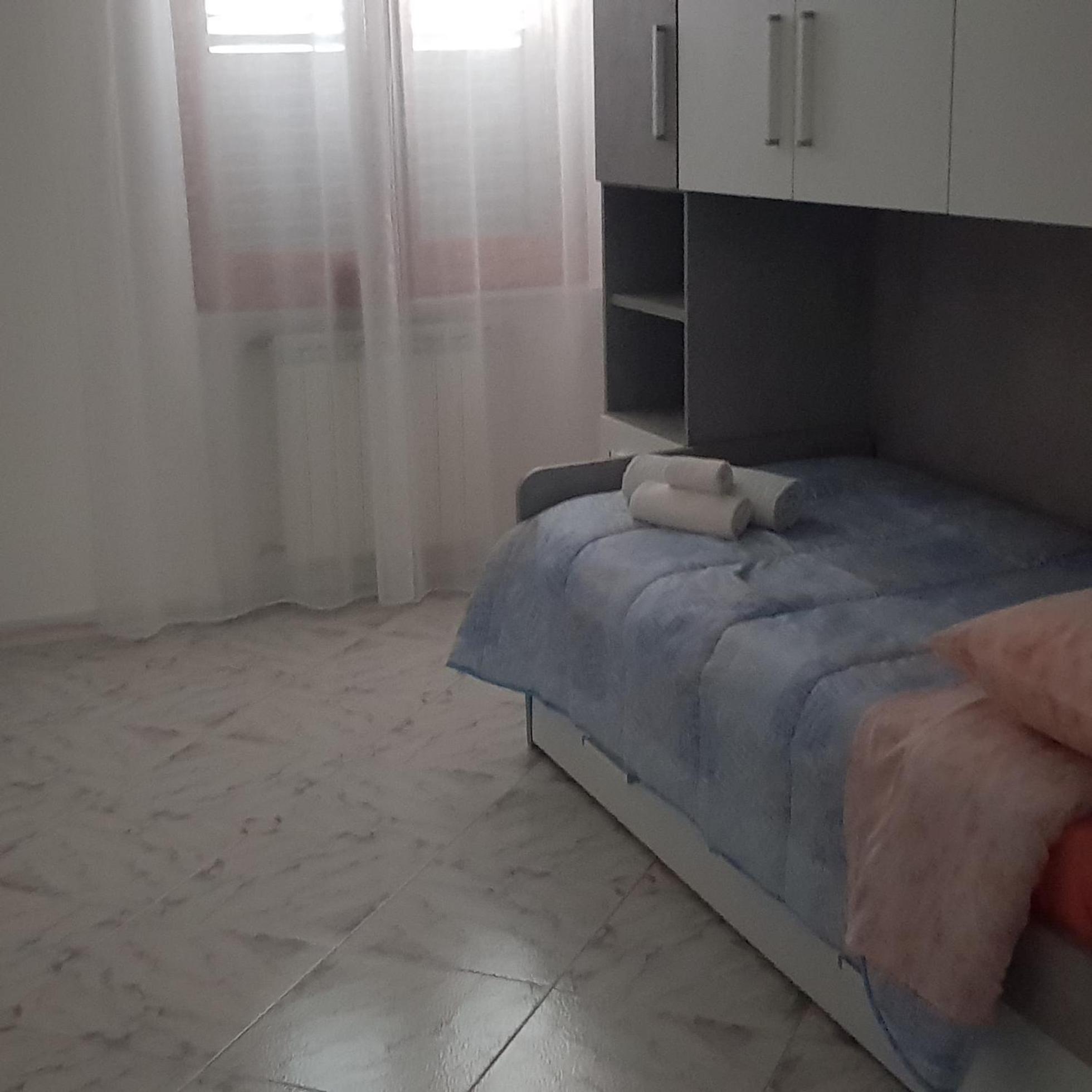 Standard Double Room with Shared Bathroom photo 2