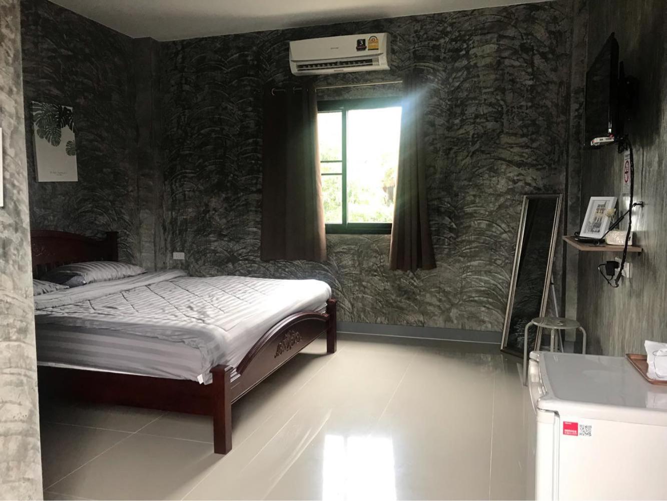 Deluxe Double Room - Photo 17