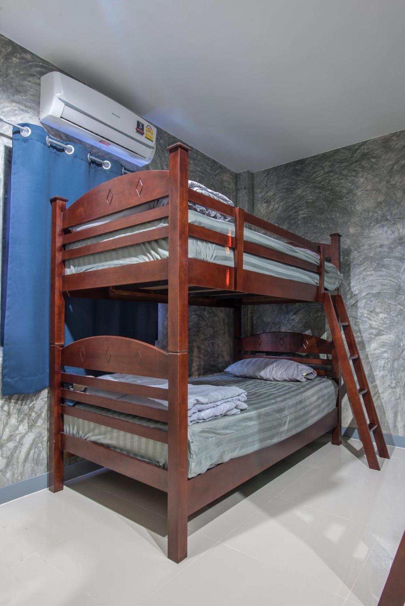 Quadruple Room - Photo 2