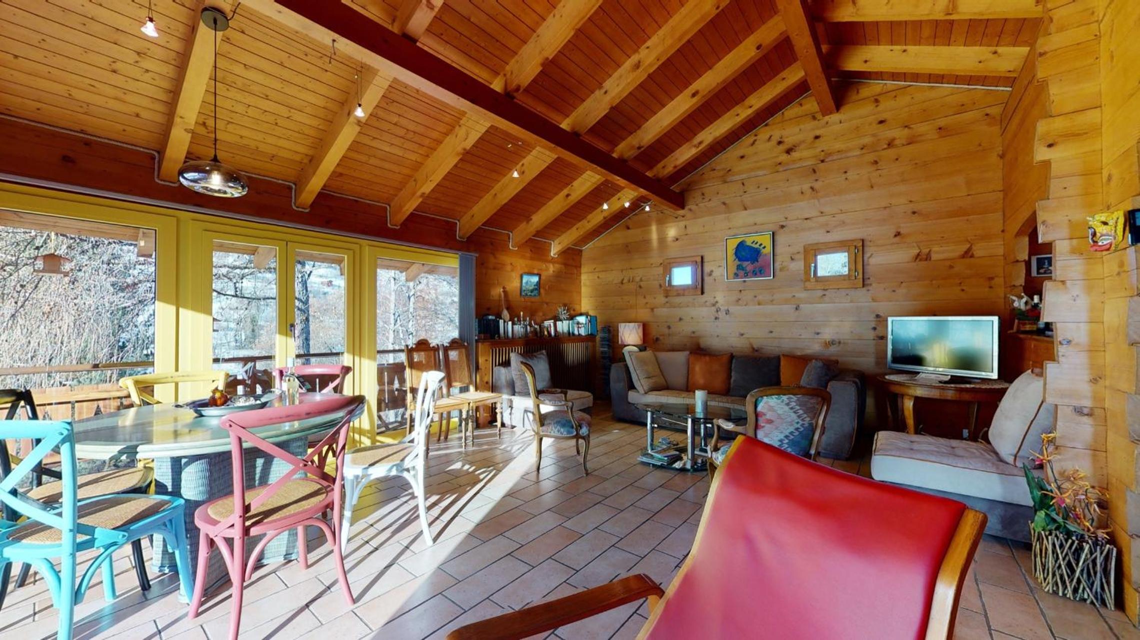 Three-Bedroom Chalet photo 3
