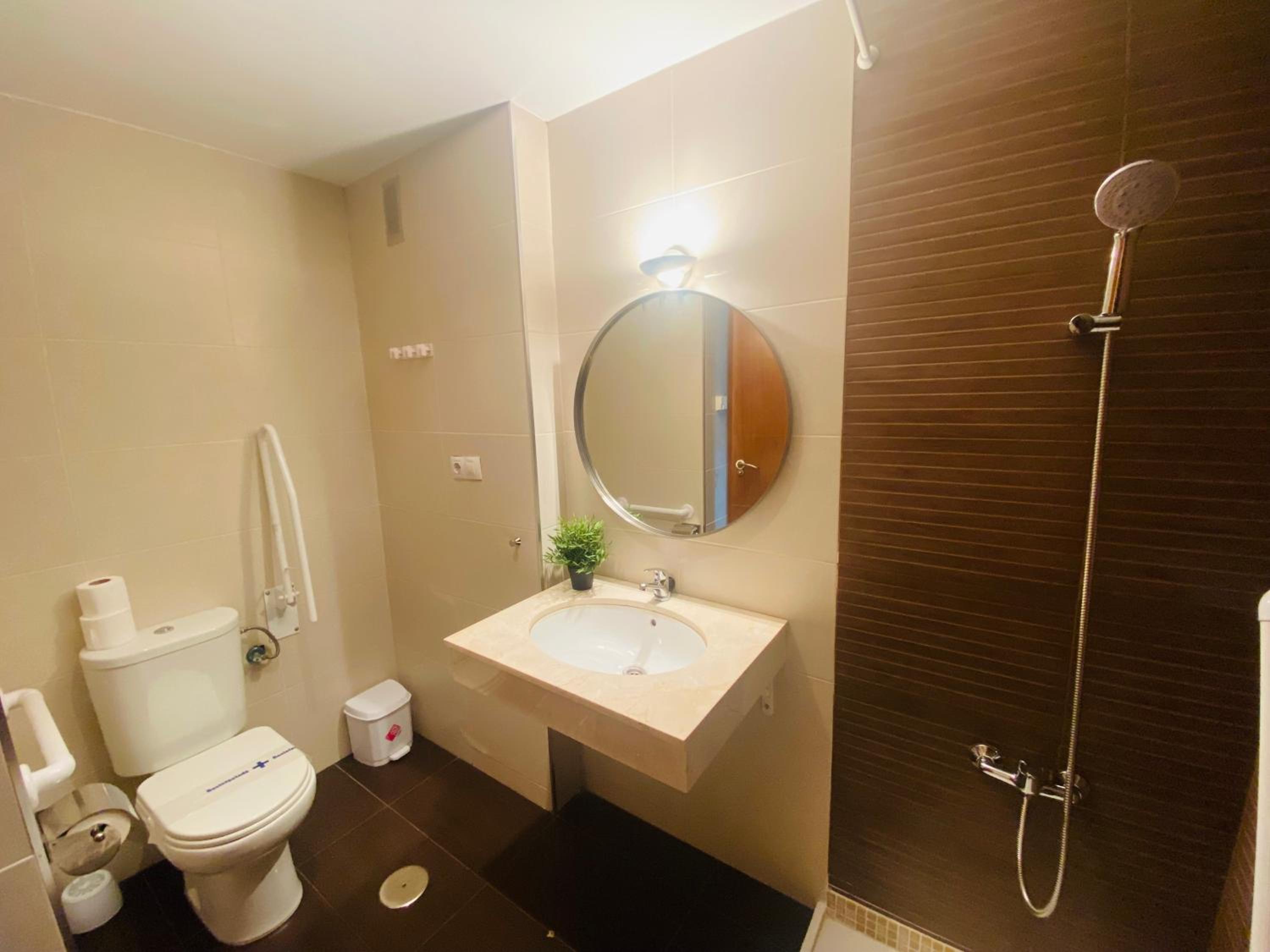 Standard Apartment - Photo 2