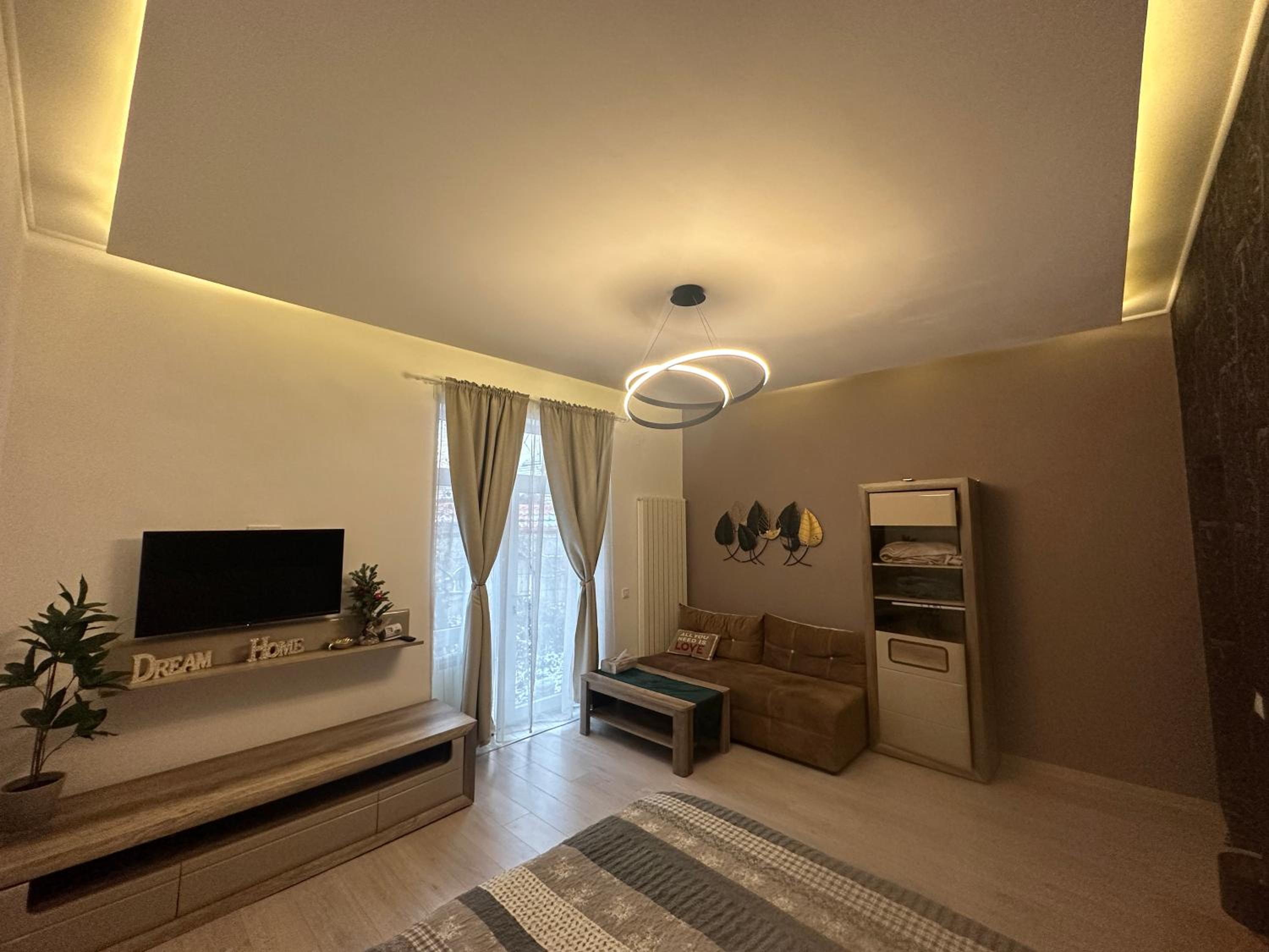 Two-Bedroom Apartment - Photo 4