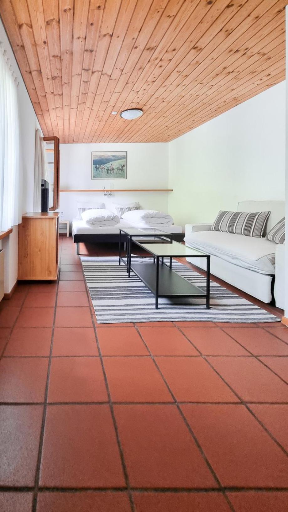 Double or Twin Room with Private Bathroom photo 3