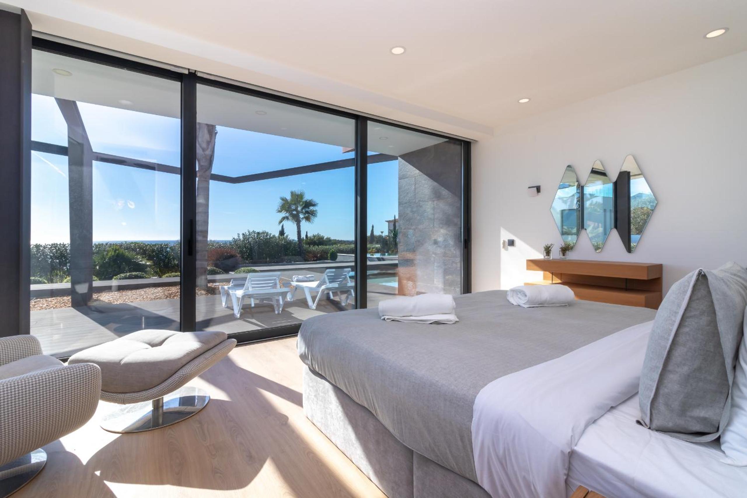 Villa With Sea View photo 3