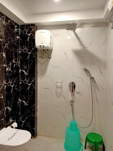 Deluxe Quadruple Room - Photo 8