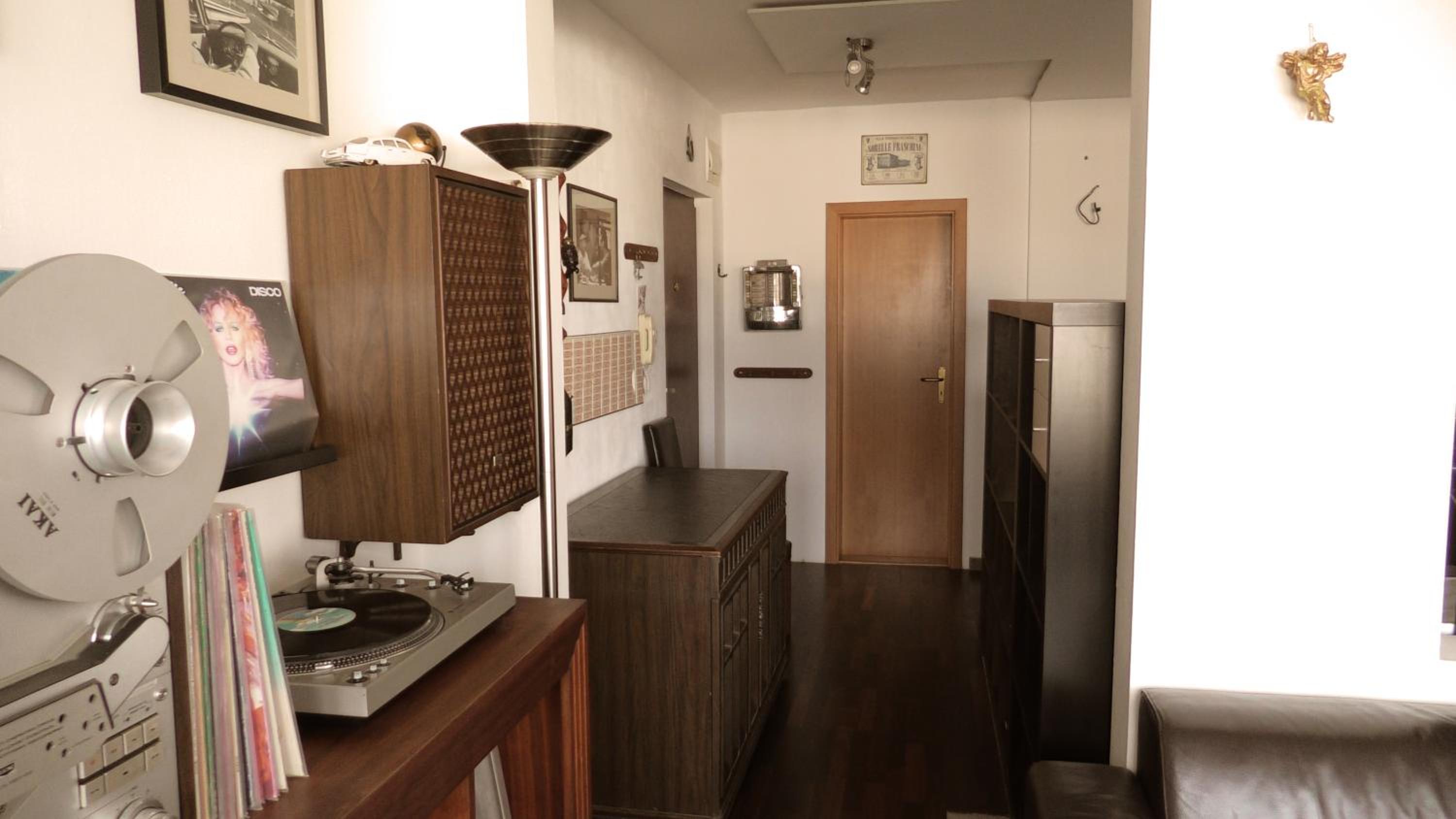One-Bedroom Apartment - Photo 9