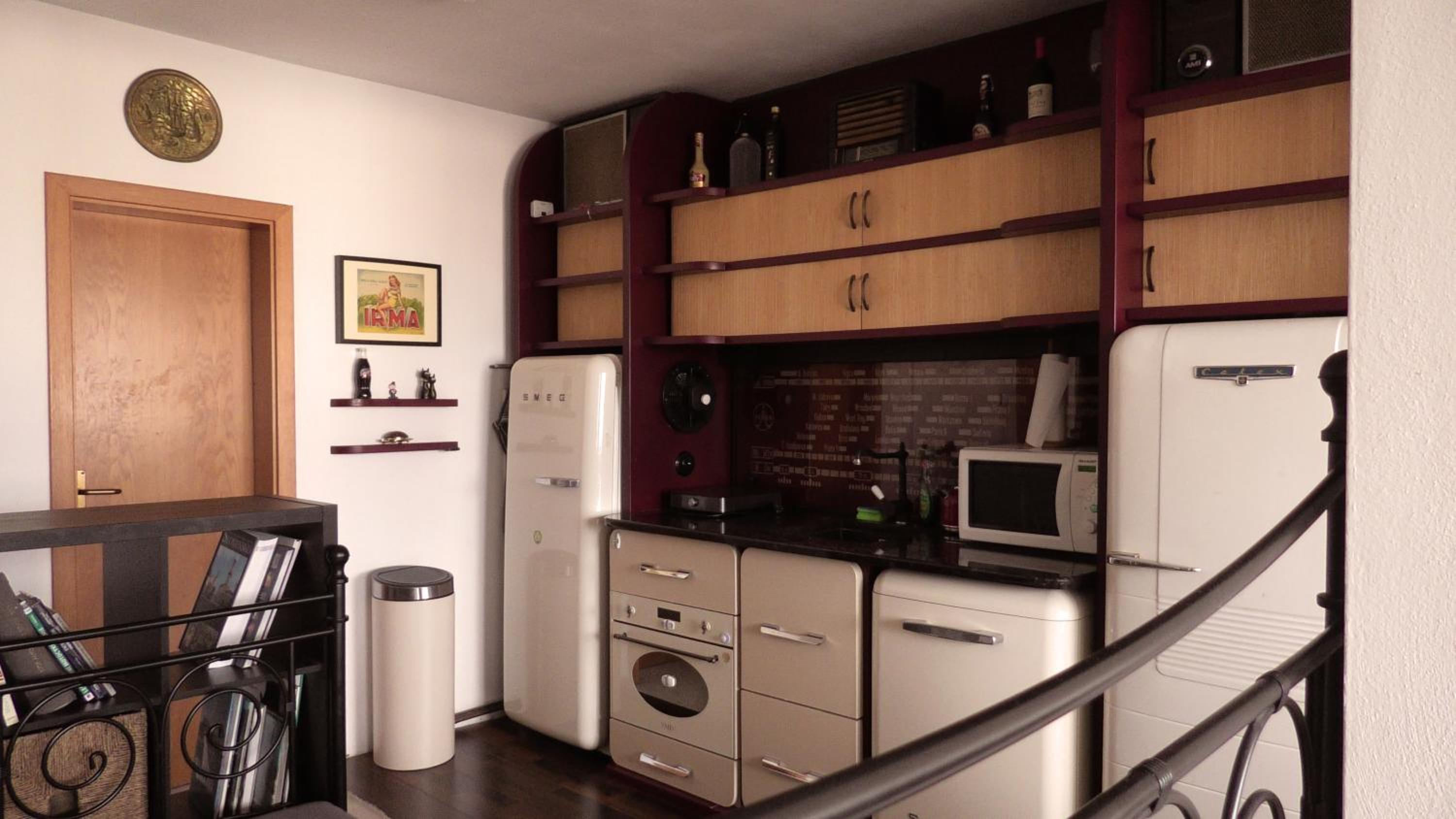 One-Bedroom Apartment - Photo 4