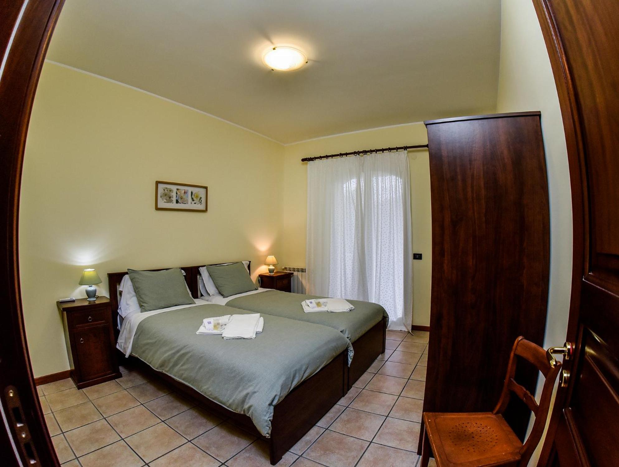 Deluxe Double or Twin Room with Balcony - Photo 7