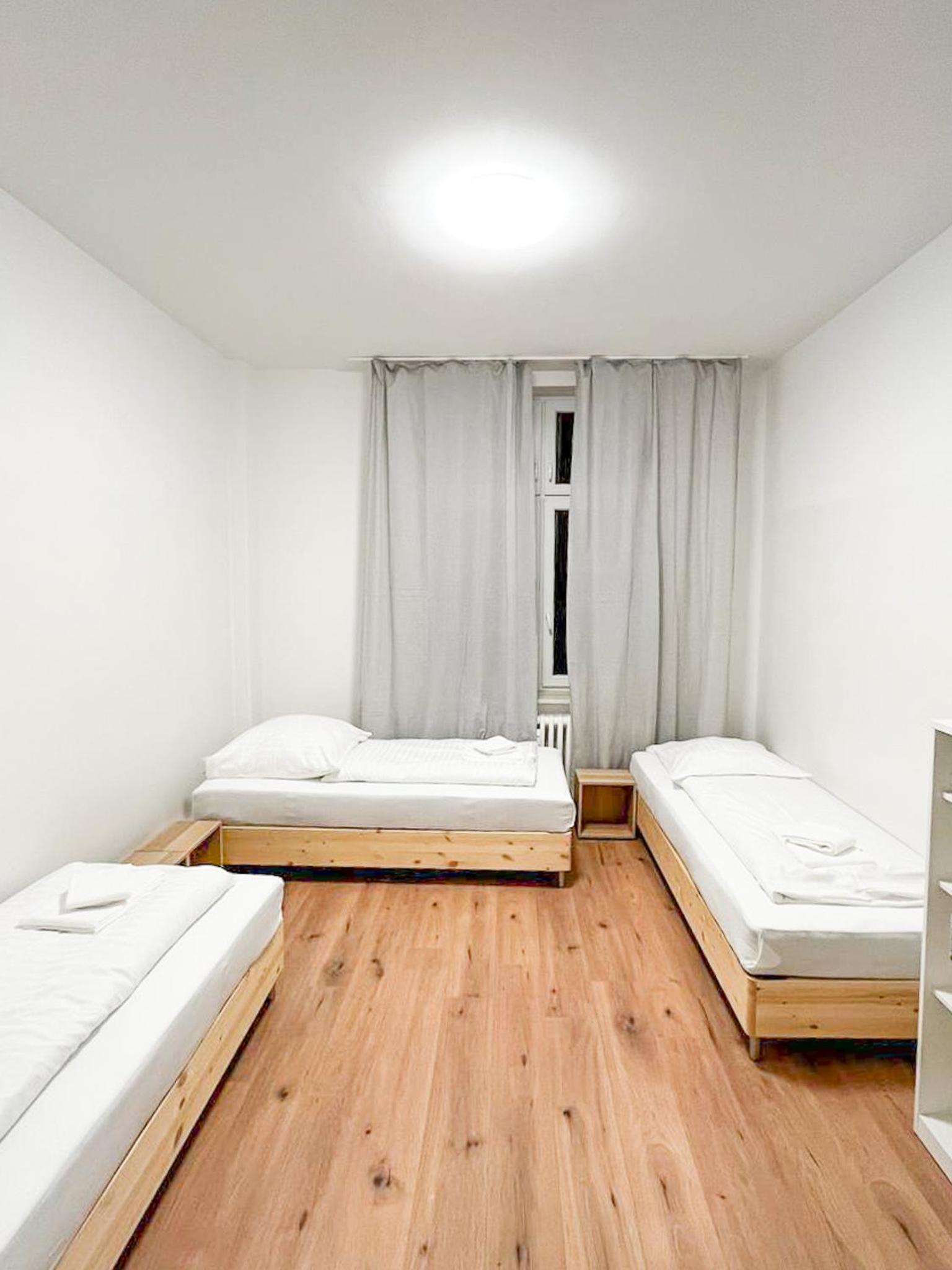 One-Bedroom Apartment - Non-Smoking photo 1